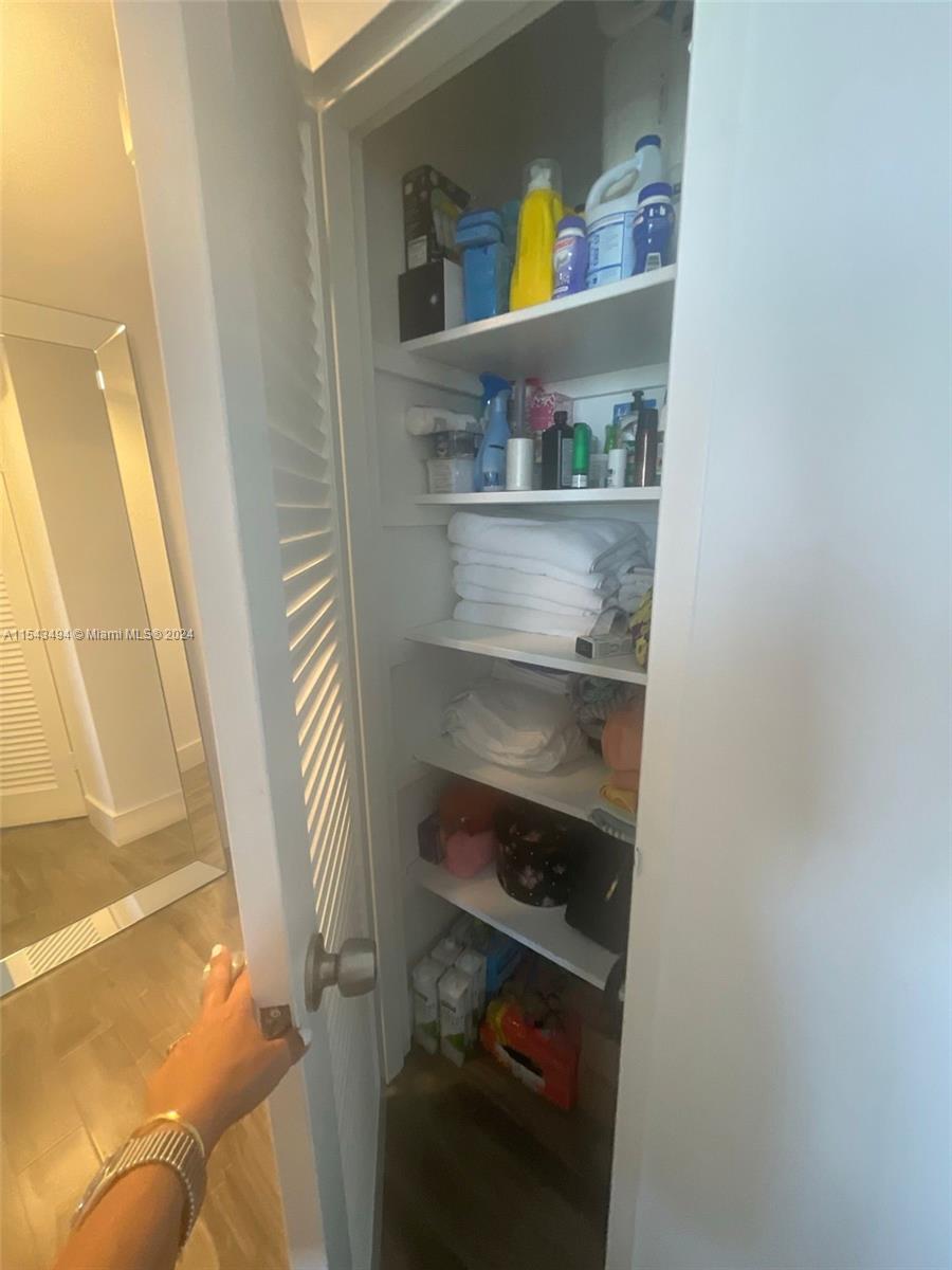 1200 West Ave 1210, Miami Beach, Florida 33139, 1 Bedroom Bedrooms, ,1 BathroomBathrooms,Residential,For Sale,1200 West Ave 1210,A11543494