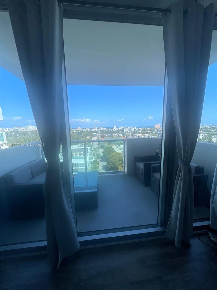 1200 West Ave 1210, Miami Beach, Florida 33139, 1 Bedroom Bedrooms, ,1 BathroomBathrooms,Residential,For Sale,1200 West Ave 1210,A11543494