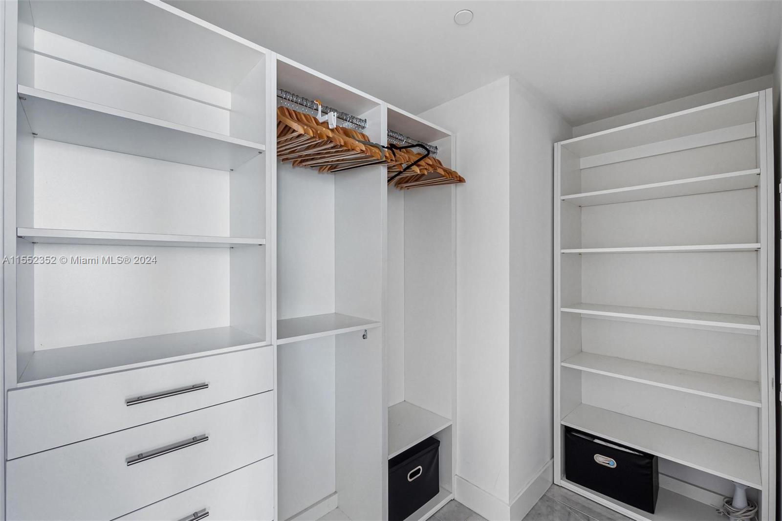 3131 NE 7th Ave 1701, Miami, Florida 33137, 3 Bedrooms Bedrooms, ,3 BathroomsBathrooms,Residentiallease,For Rent,3131 NE 7th Ave 1701,A11552352