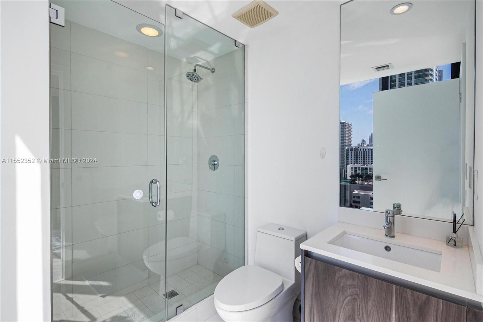 3131 NE 7th Ave 1701, Miami, Florida 33137, 3 Bedrooms Bedrooms, ,3 BathroomsBathrooms,Residentiallease,For Rent,3131 NE 7th Ave 1701,A11552352