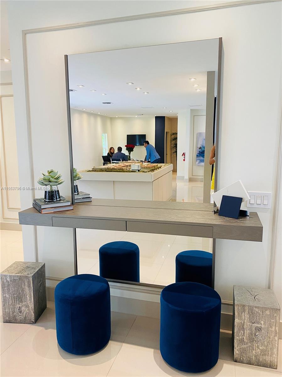 351 San Lorenzo Ave 403, Coral Gables, Florida 33146, 2 Bedrooms Bedrooms, ,2 BathroomsBathrooms,Residential,For Sale,351 San Lorenzo Ave 403,A11553796