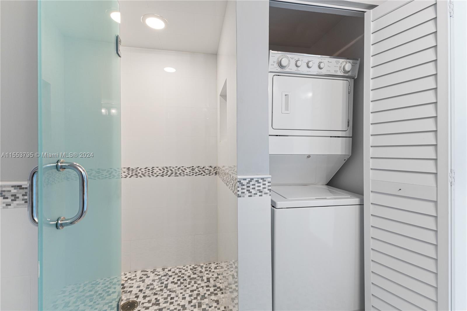 1500 Ocean Dr UPH-10, Miami Beach, Florida 33139, 1 Bedroom Bedrooms, ,2 BathroomsBathrooms,Residential,For Sale,1500 Ocean Dr UPH-10,A11553795