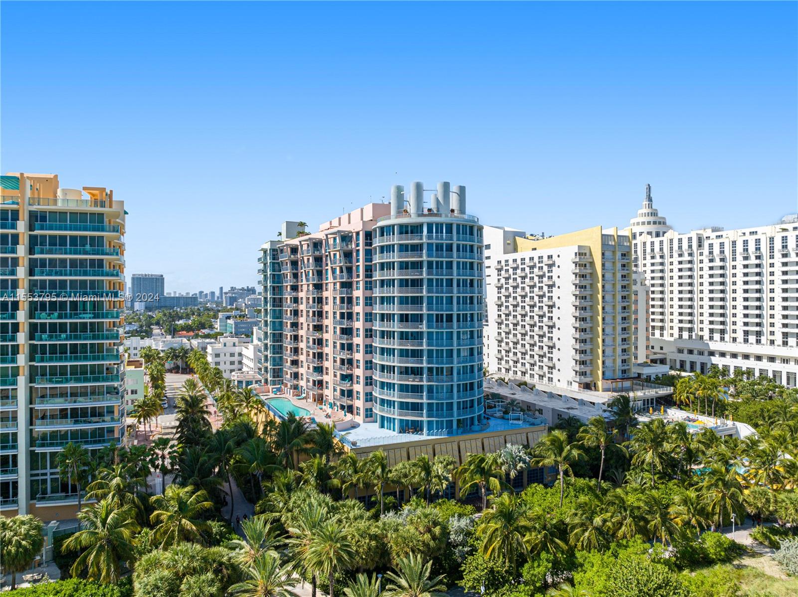 1500 Ocean Dr UPH-10, Miami Beach, Florida 33139, 1 Bedroom Bedrooms, ,2 BathroomsBathrooms,Residential,For Sale,1500 Ocean Dr UPH-10,A11553795