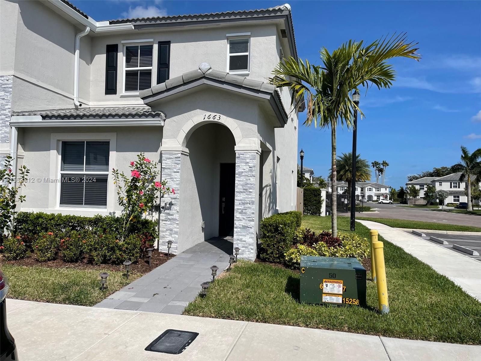 1663 SE 26th Rd 1663, Homestead, Florida 33035, 3 Bedrooms Bedrooms, ,3 BathroomsBathrooms,Residential,For Sale,1663 SE 26th Rd 1663,A11553812