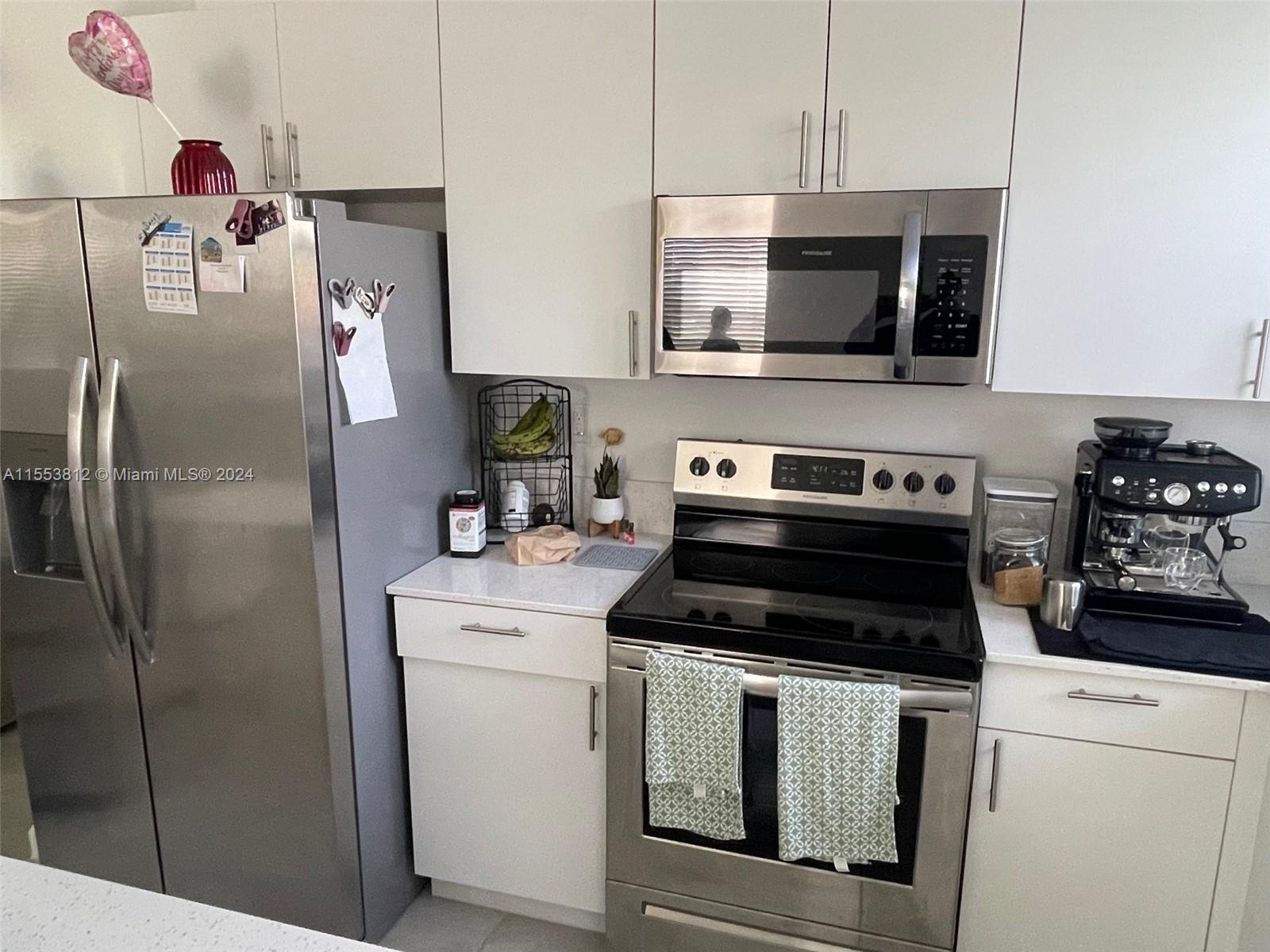 1663 SE 26th Rd 1663, Homestead, Florida 33035, 3 Bedrooms Bedrooms, ,3 BathroomsBathrooms,Residential,For Sale,1663 SE 26th Rd 1663,A11553812