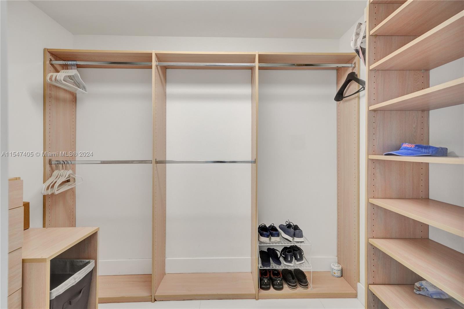 10101 Collins Ave 20A, Bal Harbour, Florida 33154, 3 Bedrooms Bedrooms, ,5 BathroomsBathrooms,Residential,For Sale,10101 Collins Ave 20A,A11547405