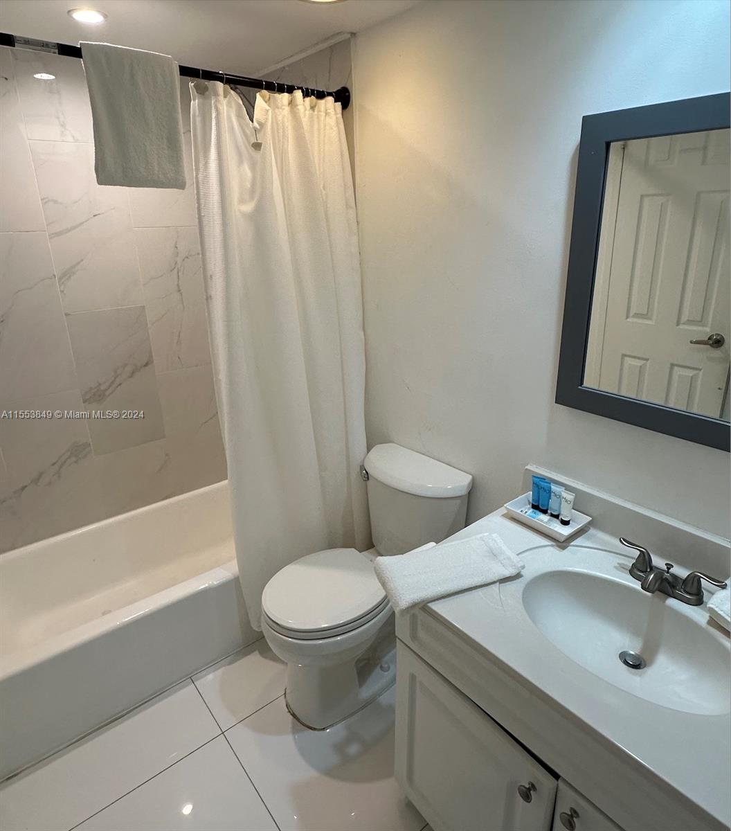 3801 S Ocean Dr 1B, Hollywood, Florida 33019, 1 Bedroom Bedrooms, ,1 BathroomBathrooms,Residential,For Sale,3801 S Ocean Dr 1B,A11553849