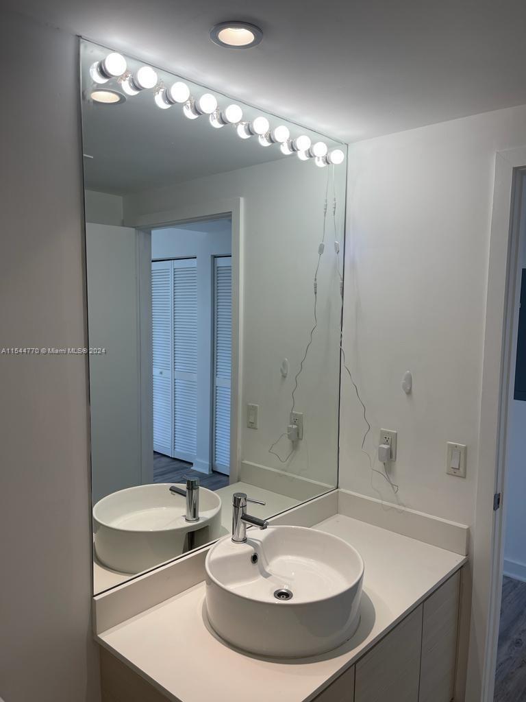4250 Biscayne Blvd 1110, Miami, Florida 33137, ,1 BathroomBathrooms,Residential,For Sale,4250 Biscayne Blvd 1110,A11544770