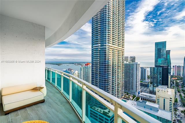 Amazing 2/2 in The Plaza building on Brickell has one of the best locations! On the back side, you have easy access to a peaceful bayfront walk around Brickell Key. On the front side, you have easy access to the nightlife and restaurants in Brickell, The towers have a great gym, steam room, two infinity-edged pools, hot tub, business center, club room with a billiards table, children’s room and just 10 minutes walking distance to Downtown.