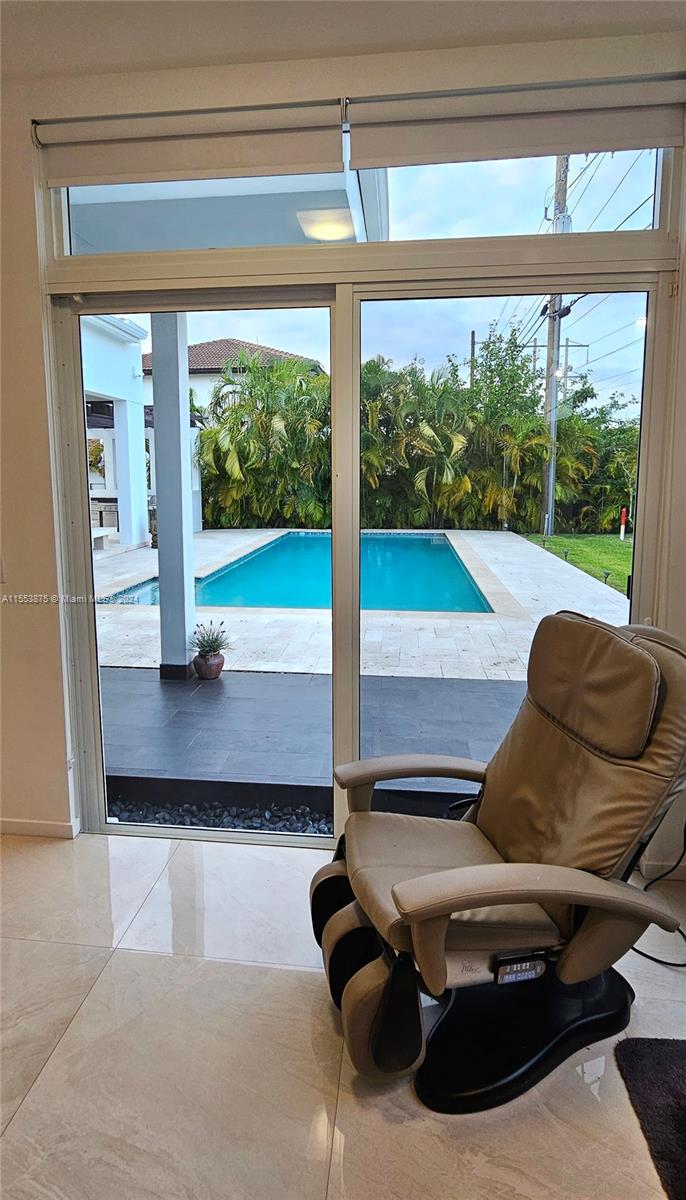 Miami, Florida 33175, 3 Bedrooms Bedrooms, ,4 BathroomsBathrooms,Residential,For Sale,A11553875