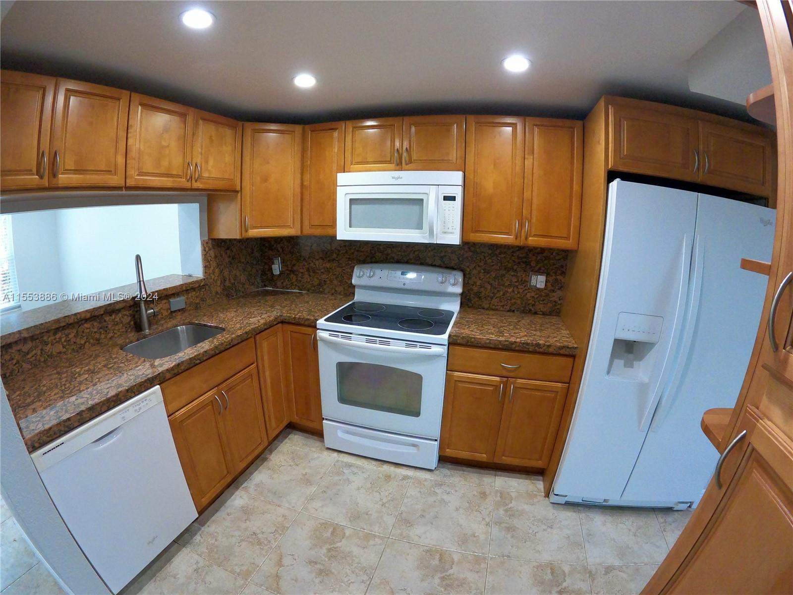 3348 NW 85th Ave 3348, Coral Springs, Florida 33065, 3 Bedrooms Bedrooms, ,2 BathroomsBathrooms,Residentiallease,For Rent,3348 NW 85th Ave 3348,A11553886