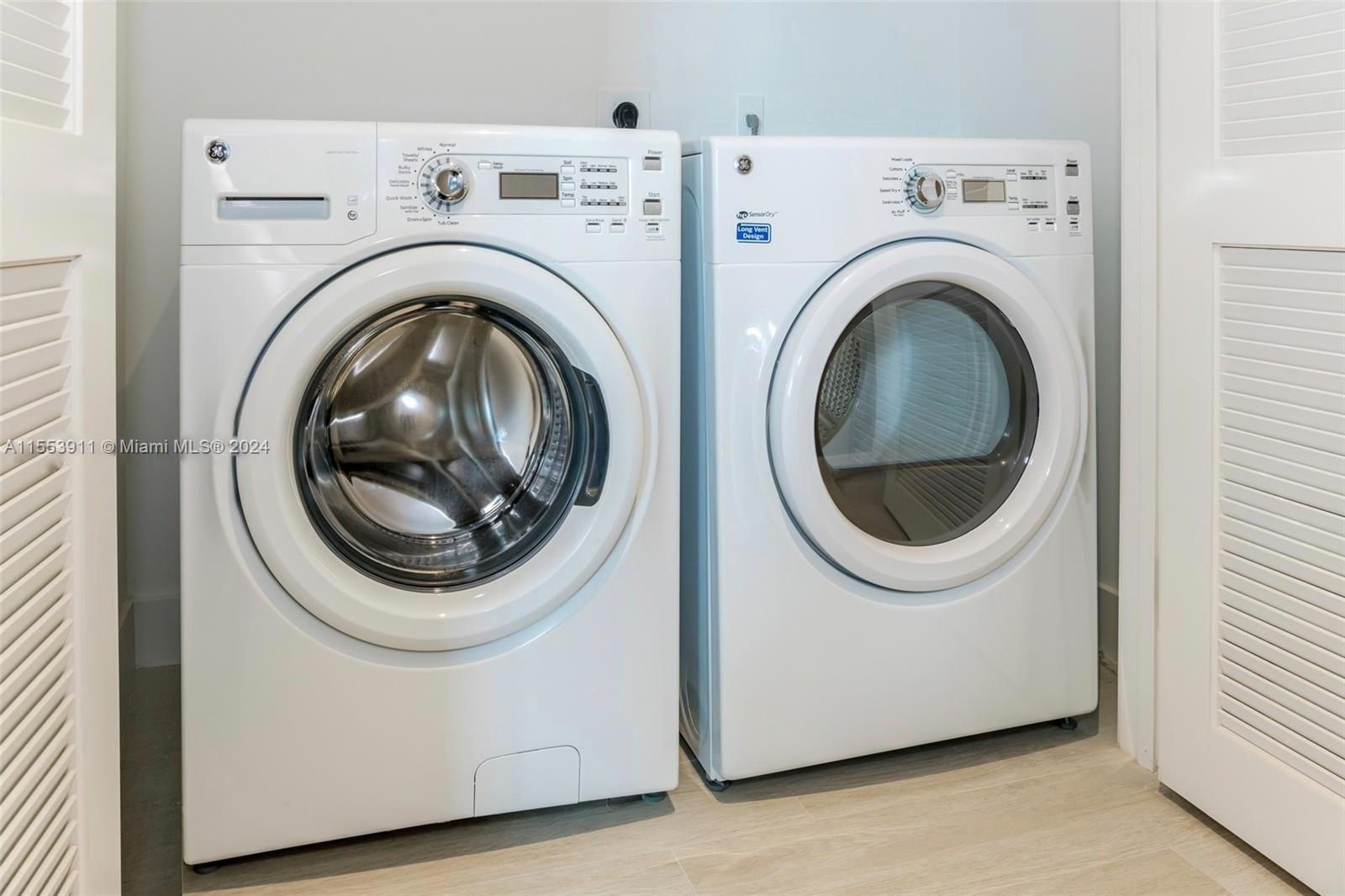 4010 S Ocean Dr R1208, Hollywood, Florida 33019, 3 Bedrooms Bedrooms, ,2 BathroomsBathrooms,Residential,For Sale,4010 S Ocean Dr R1208,A11553911