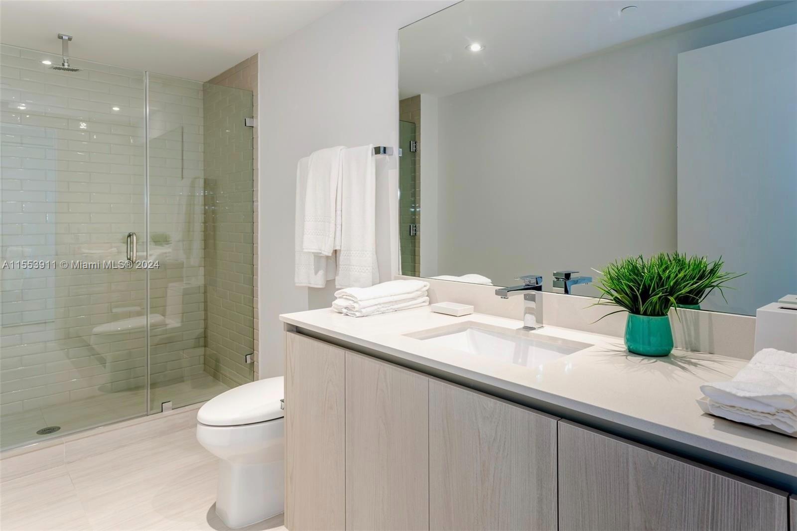 4010 S Ocean Dr R1208, Hollywood, Florida 33019, 3 Bedrooms Bedrooms, ,2 BathroomsBathrooms,Residential,For Sale,4010 S Ocean Dr R1208,A11553911