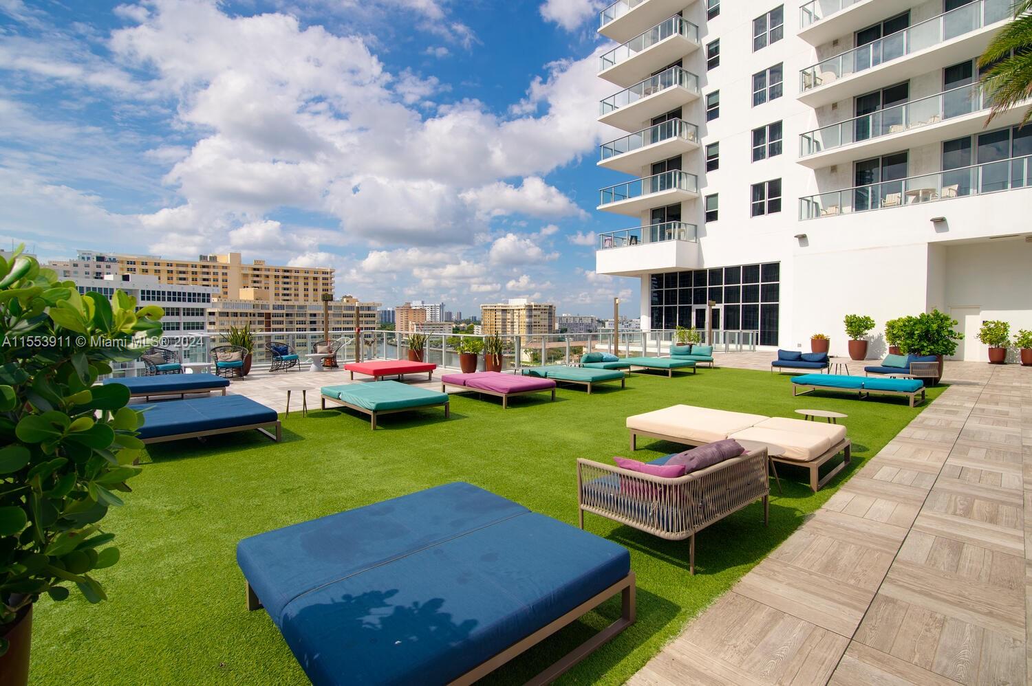 4010 S Ocean Dr R1208, Hollywood, Florida 33019, 3 Bedrooms Bedrooms, ,2 BathroomsBathrooms,Residential,For Sale,4010 S Ocean Dr R1208,A11553911