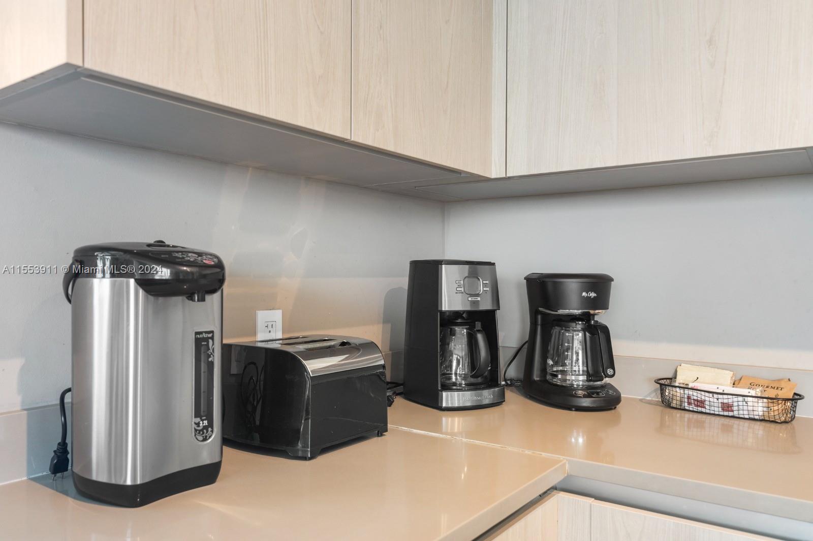 4010 S Ocean Dr R1208, Hollywood, Florida 33019, 3 Bedrooms Bedrooms, ,2 BathroomsBathrooms,Residential,For Sale,4010 S Ocean Dr R1208,A11553911