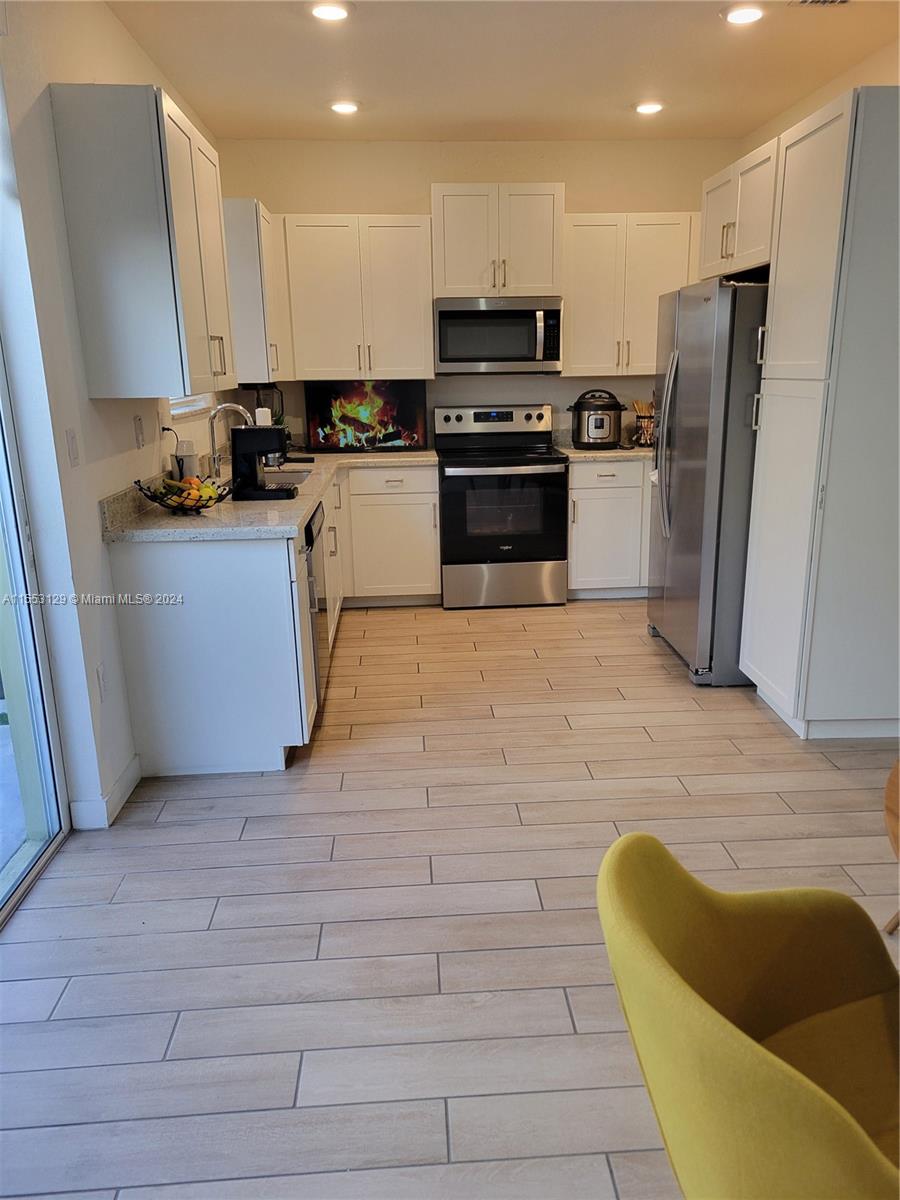 1083 SE 23rd Ter, Homestead, Florida 33035, 3 Bedrooms Bedrooms, ,2 BathroomsBathrooms,Residential,For Sale,1083 SE 23rd Ter,A11553129