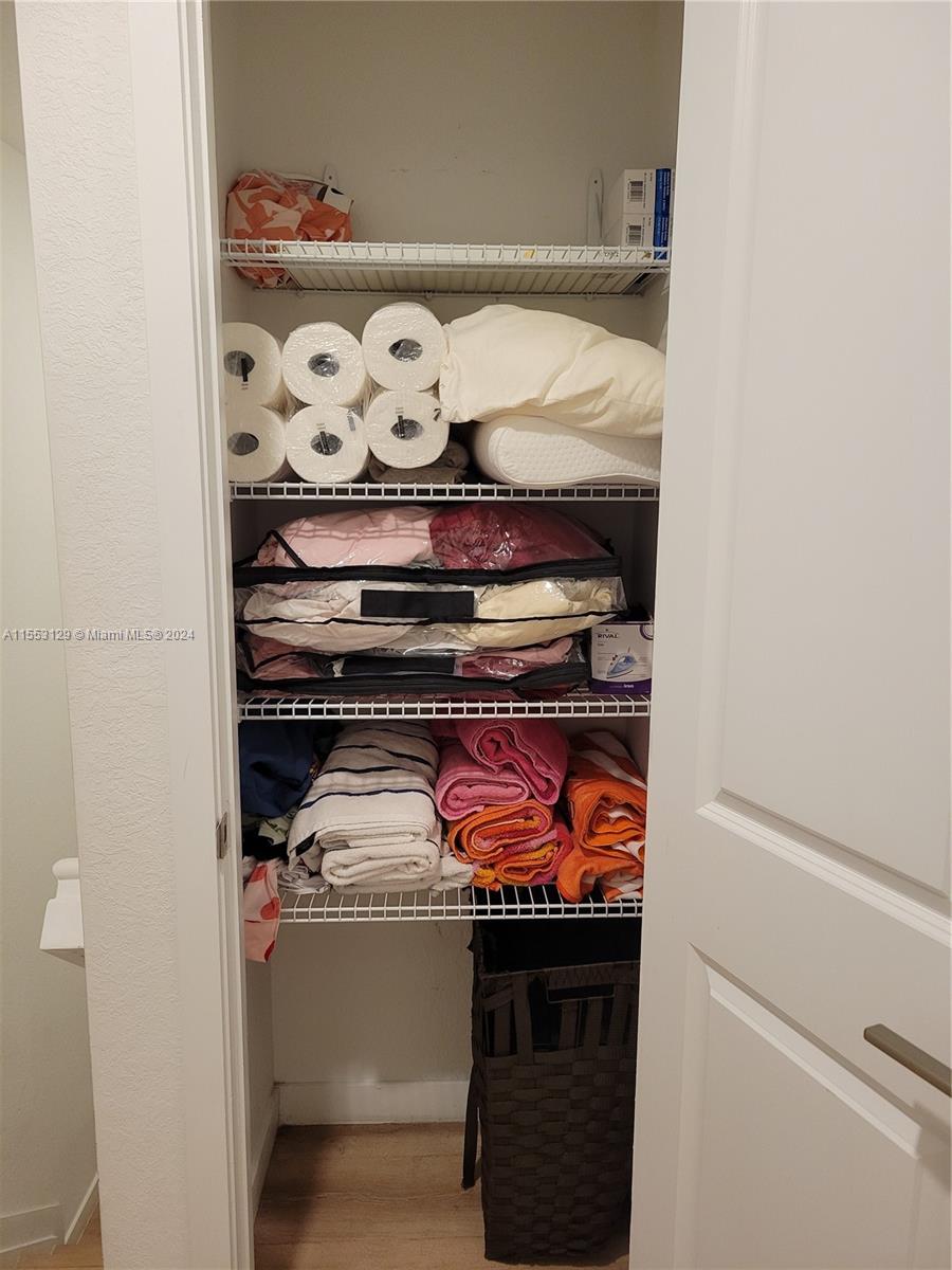 1083 SE 23rd Ter, Homestead, Florida 33035, 3 Bedrooms Bedrooms, ,2 BathroomsBathrooms,Residential,For Sale,1083 SE 23rd Ter,A11553129