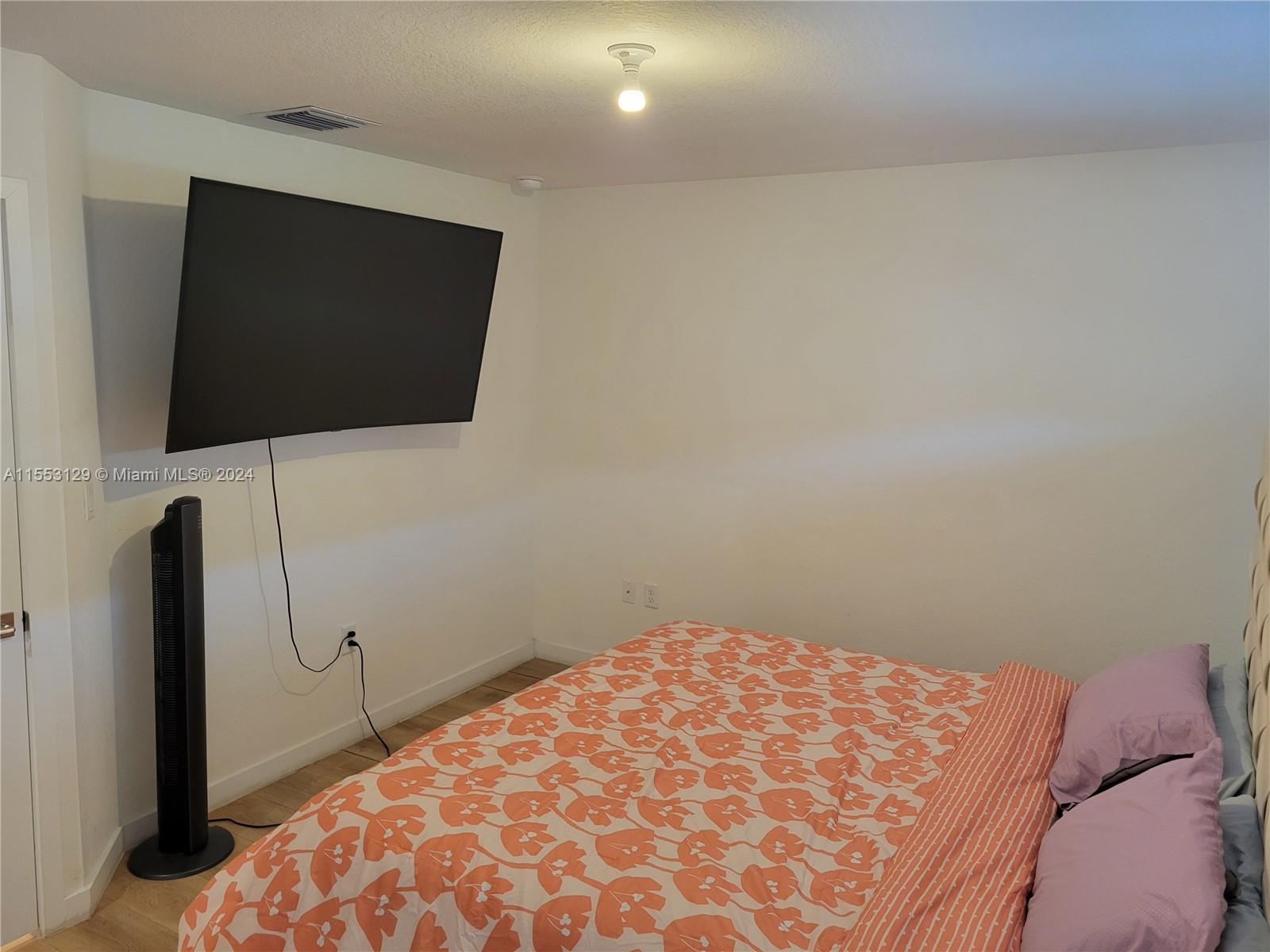 1083 SE 23rd Ter, Homestead, Florida 33035, 3 Bedrooms Bedrooms, ,2 BathroomsBathrooms,Residential,For Sale,1083 SE 23rd Ter,A11553129