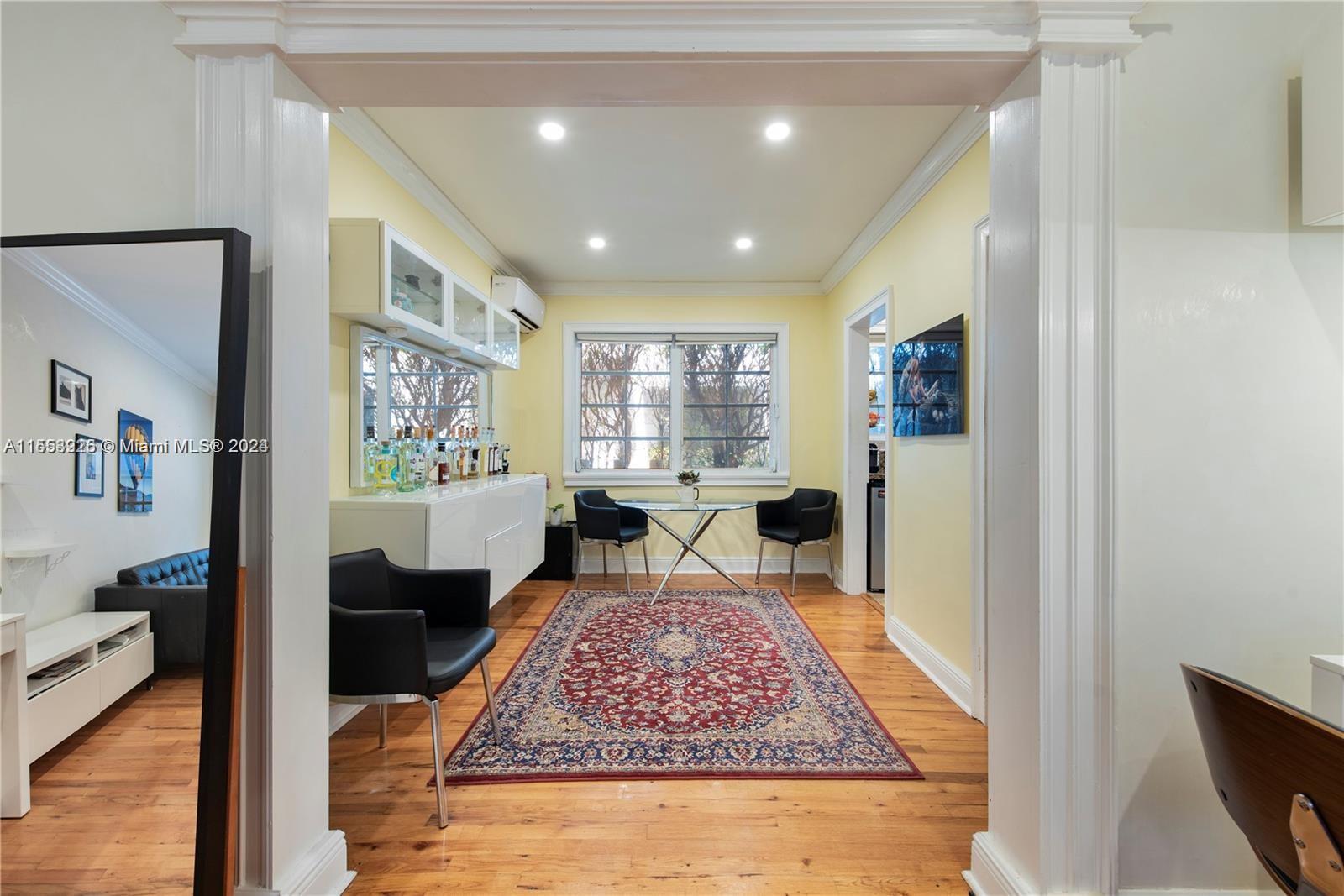 1605 Lenox Ave 5, Miami Beach, Florida 33139, 1 Bedroom Bedrooms, ,1 BathroomBathrooms,Residential,For Sale,1605 Lenox Ave 5,A11553926