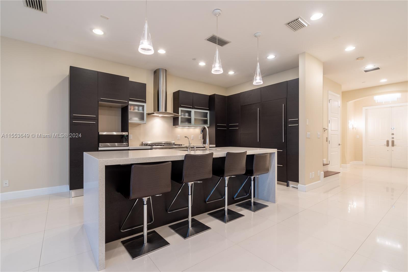 3121 NE 26th St, Fort Lauderdale, Florida 33305, 3 Bedrooms Bedrooms, ,4 BathroomsBathrooms,Residential,For Sale,3121 NE 26th St,A11553649