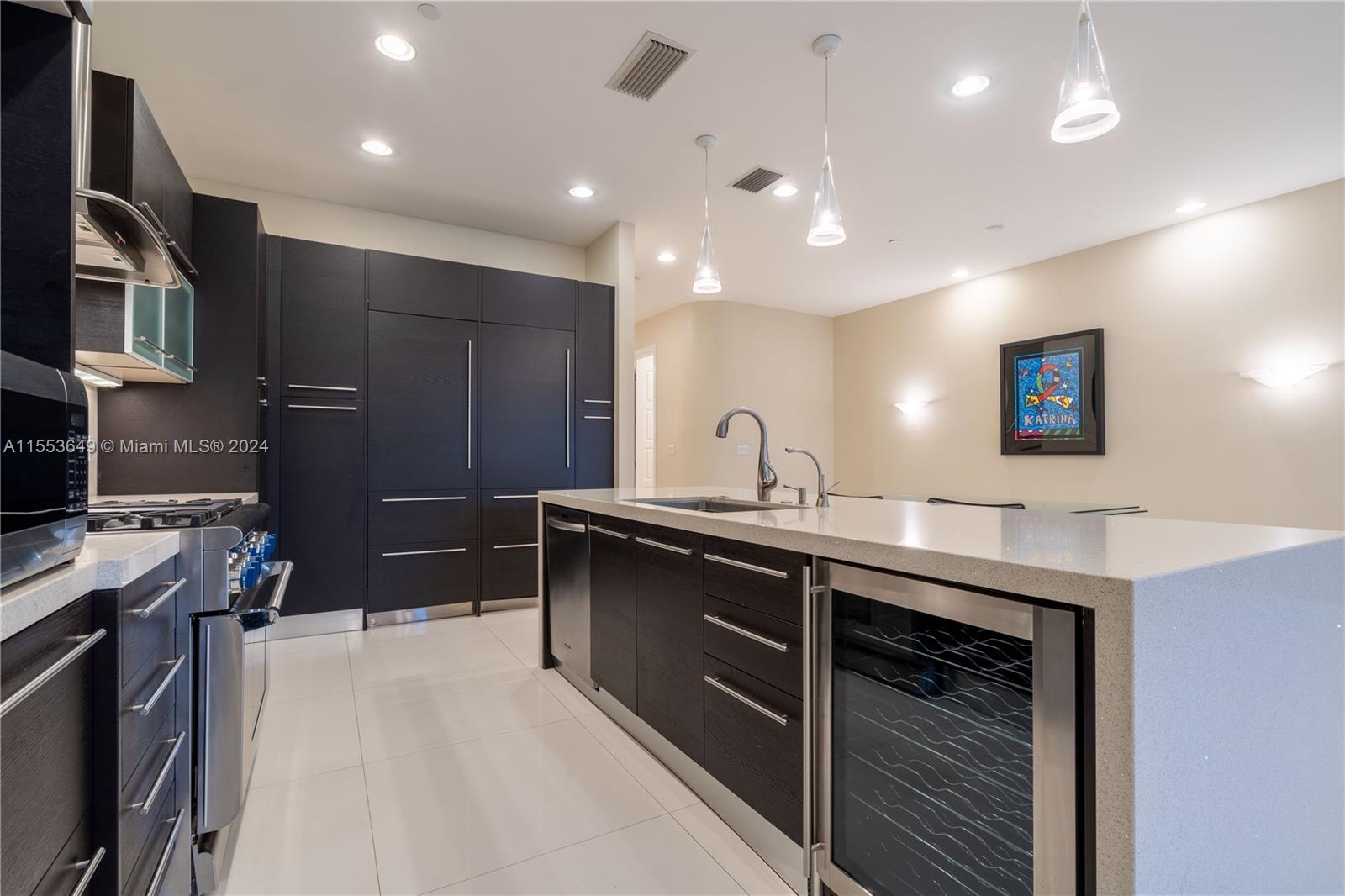 3121 NE 26th St, Fort Lauderdale, Florida 33305, 3 Bedrooms Bedrooms, ,4 BathroomsBathrooms,Residential,For Sale,3121 NE 26th St,A11553649