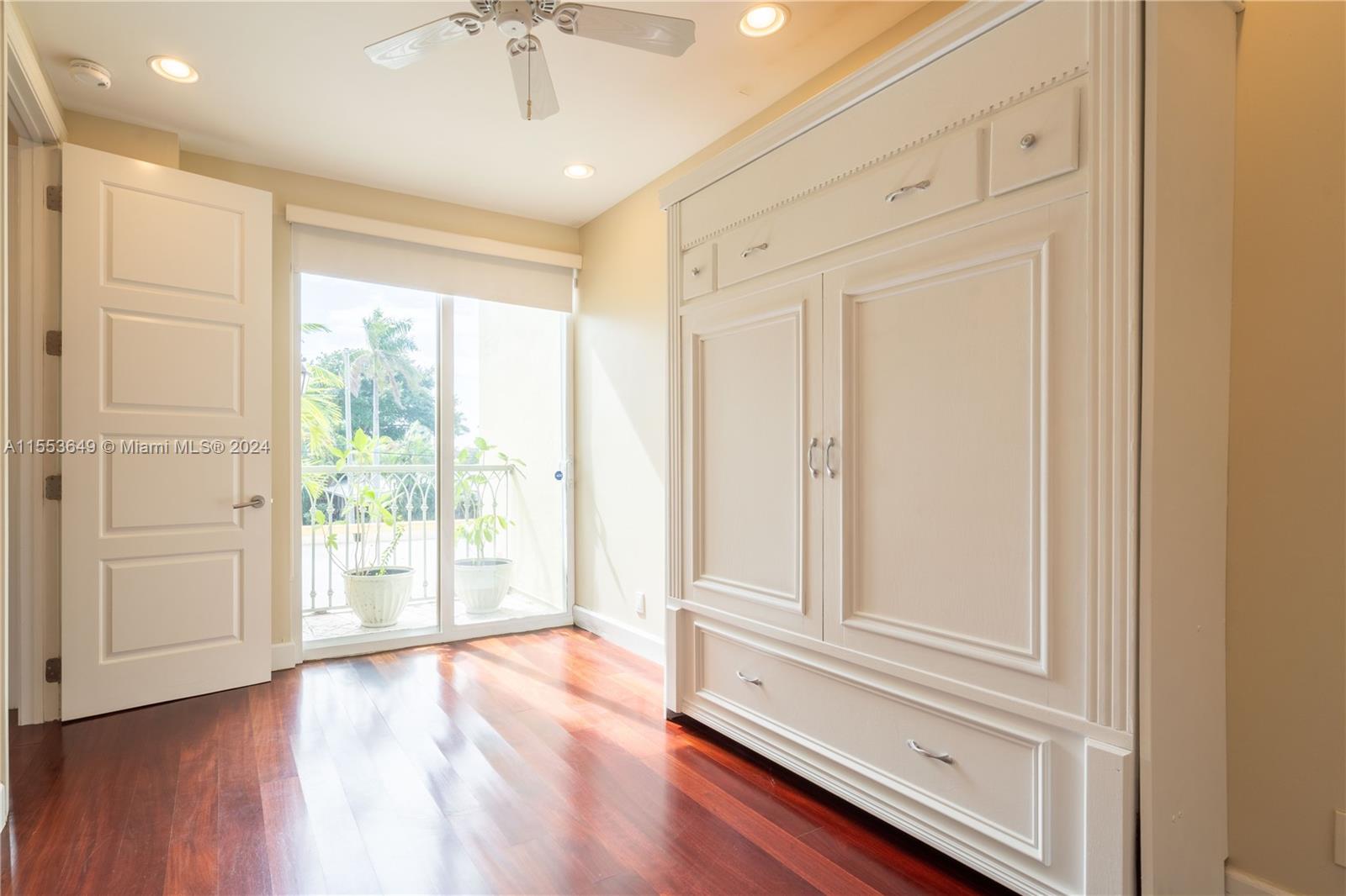 3121 NE 26th St, Fort Lauderdale, Florida 33305, 3 Bedrooms Bedrooms, ,4 BathroomsBathrooms,Residential,For Sale,3121 NE 26th St,A11553649