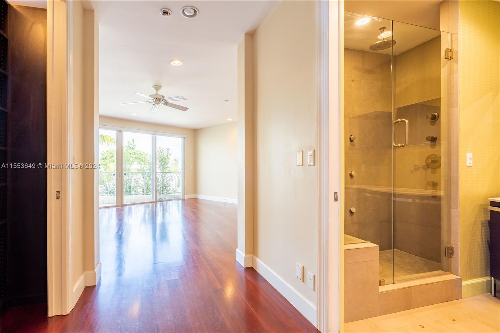 3121 NE 26th St, Fort Lauderdale, Florida 33305, 3 Bedrooms Bedrooms, ,4 BathroomsBathrooms,Residential,For Sale,3121 NE 26th St,A11553649