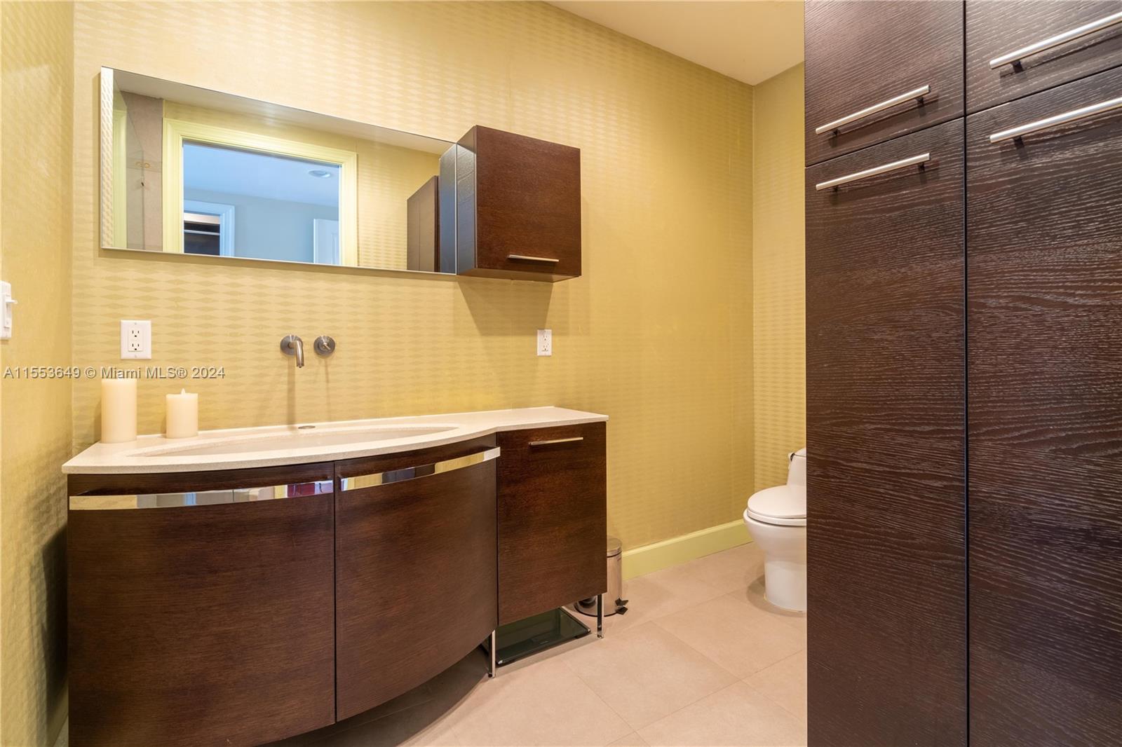 3121 NE 26th St, Fort Lauderdale, Florida 33305, 3 Bedrooms Bedrooms, ,4 BathroomsBathrooms,Residential,For Sale,3121 NE 26th St,A11553649