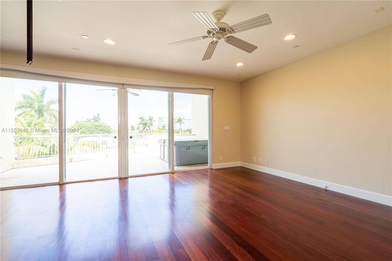 3121 NE 26th St, Fort Lauderdale, Florida 33305, 3 Bedrooms Bedrooms, ,4 BathroomsBathrooms,Residential,For Sale,3121 NE 26th St,A11553649