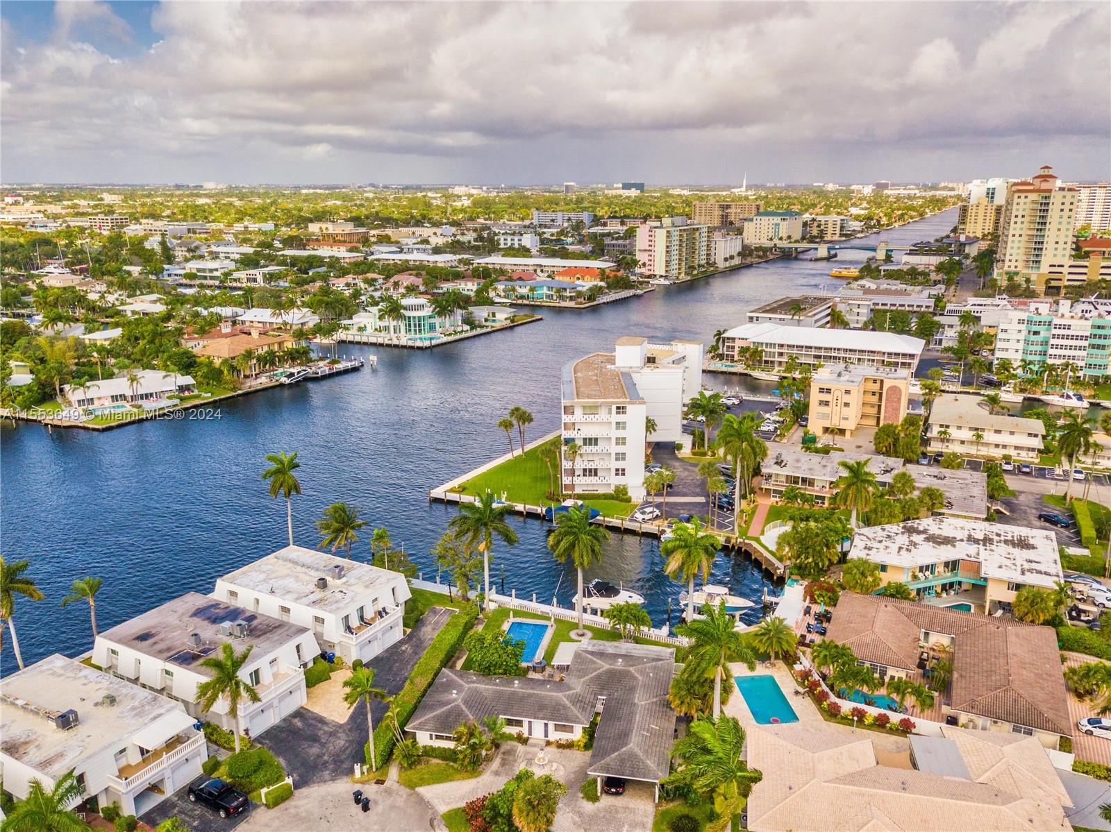 3121 NE 26th St, Fort Lauderdale, Florida 33305, 3 Bedrooms Bedrooms, ,4 BathroomsBathrooms,Residential,For Sale,3121 NE 26th St,A11553649