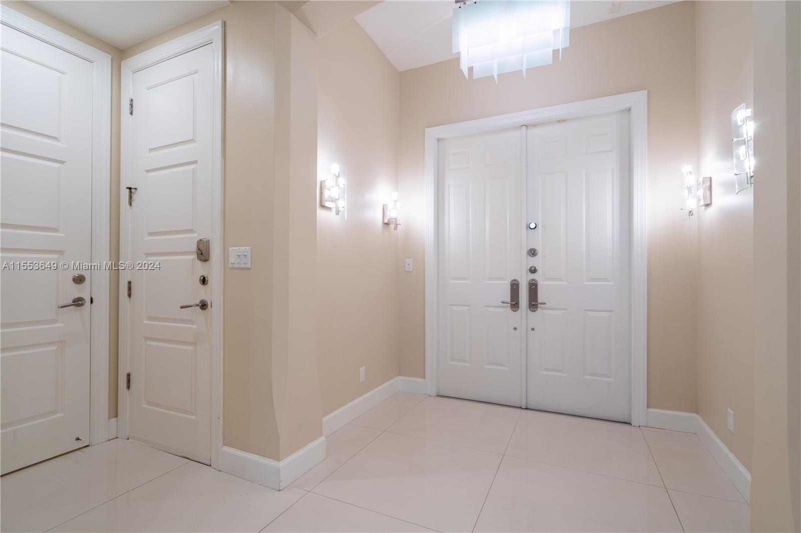 3121 NE 26th St, Fort Lauderdale, Florida 33305, 3 Bedrooms Bedrooms, ,4 BathroomsBathrooms,Residential,For Sale,3121 NE 26th St,A11553649