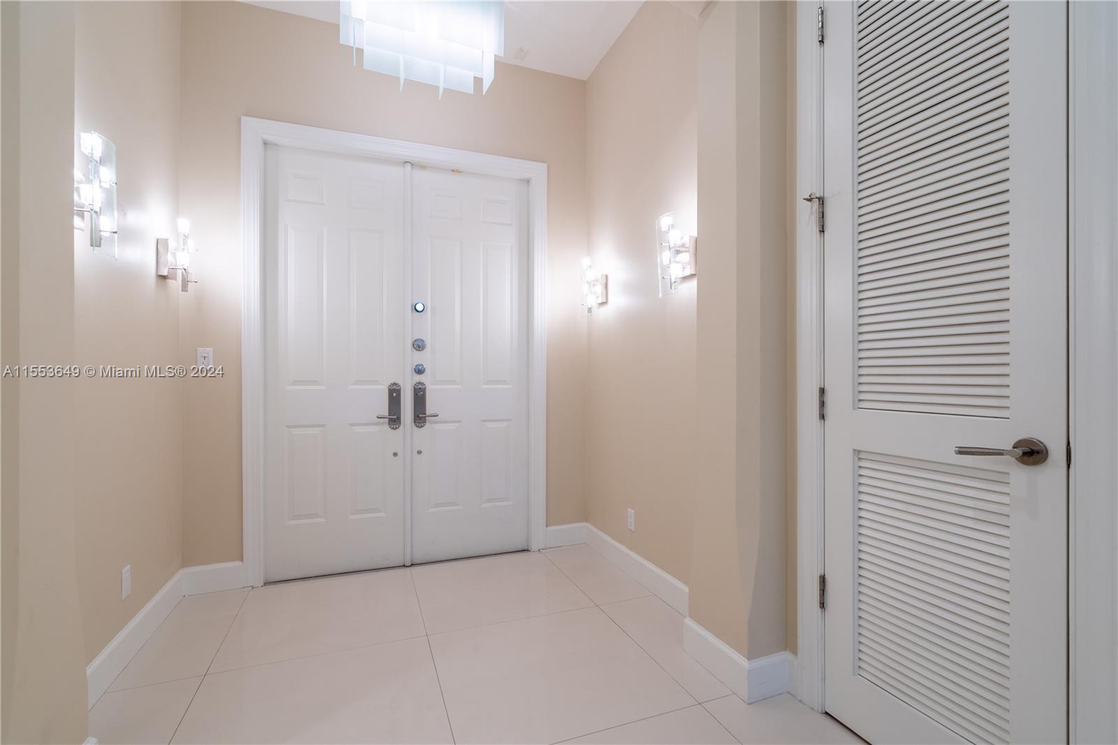 3121 NE 26th St, Fort Lauderdale, Florida 33305, 3 Bedrooms Bedrooms, ,4 BathroomsBathrooms,Residential,For Sale,3121 NE 26th St,A11553649