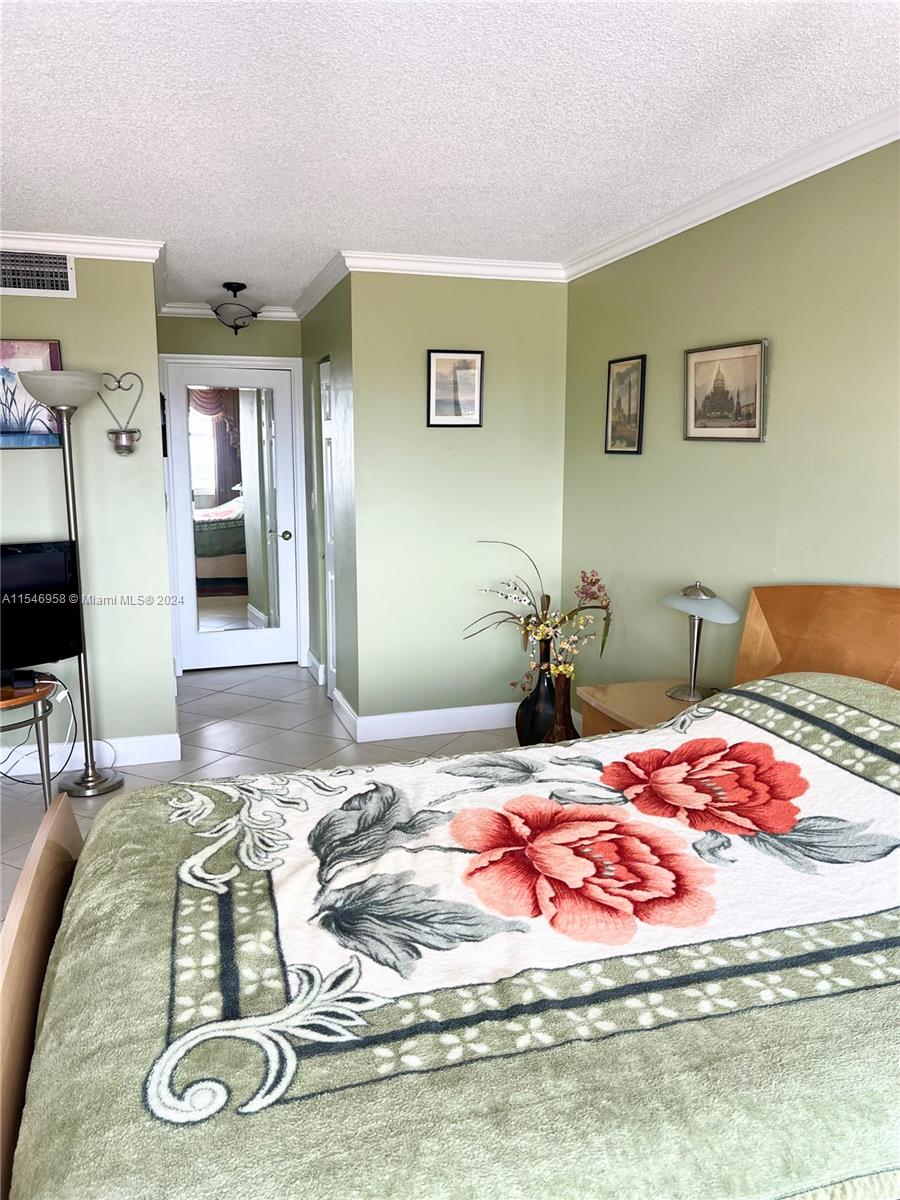 2101 S Ocean Dr 2606, Hollywood, Florida 33019, 1 Bedroom Bedrooms, ,2 BathroomsBathrooms,Residential,For Sale,2101 S Ocean Dr 2606,A11546958