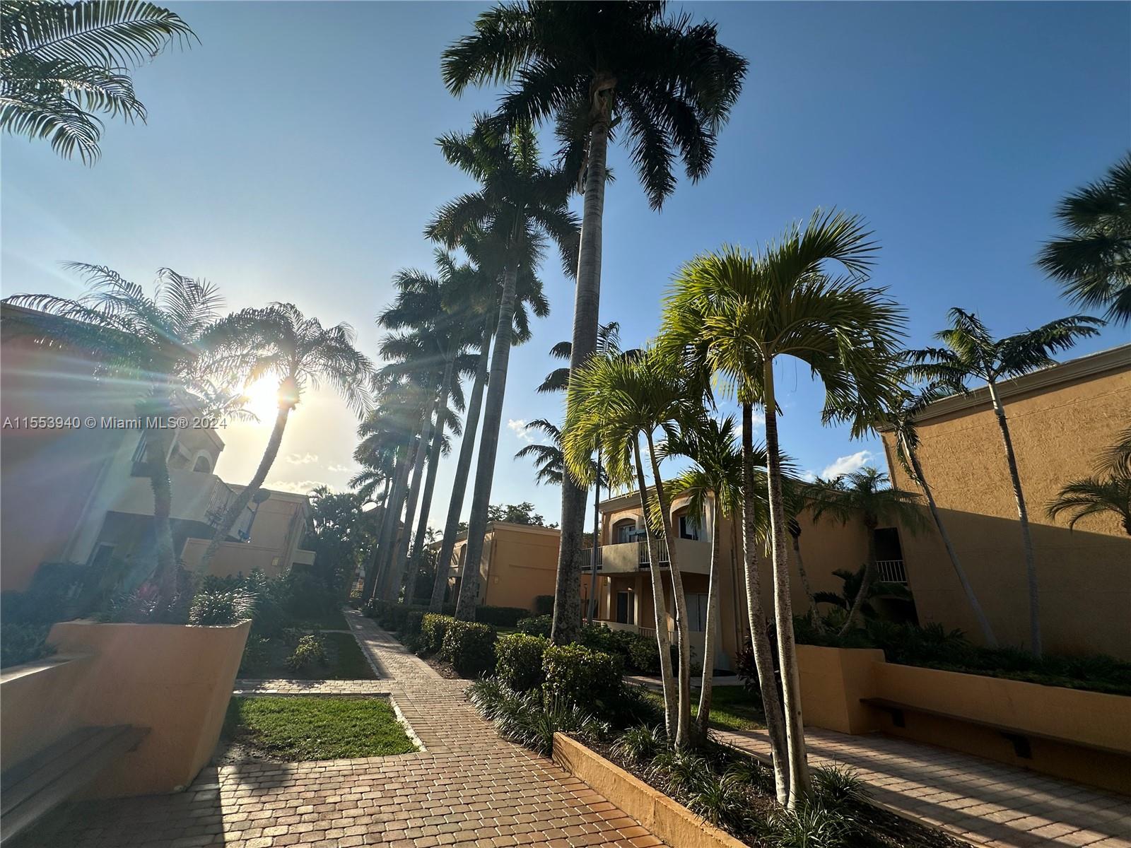 17911 NW 68th Ave M206, Hialeah, Florida 33015, 2 Bedrooms Bedrooms, ,2 BathroomsBathrooms,Residential,For Sale,17911 NW 68th Ave M206,A11553940