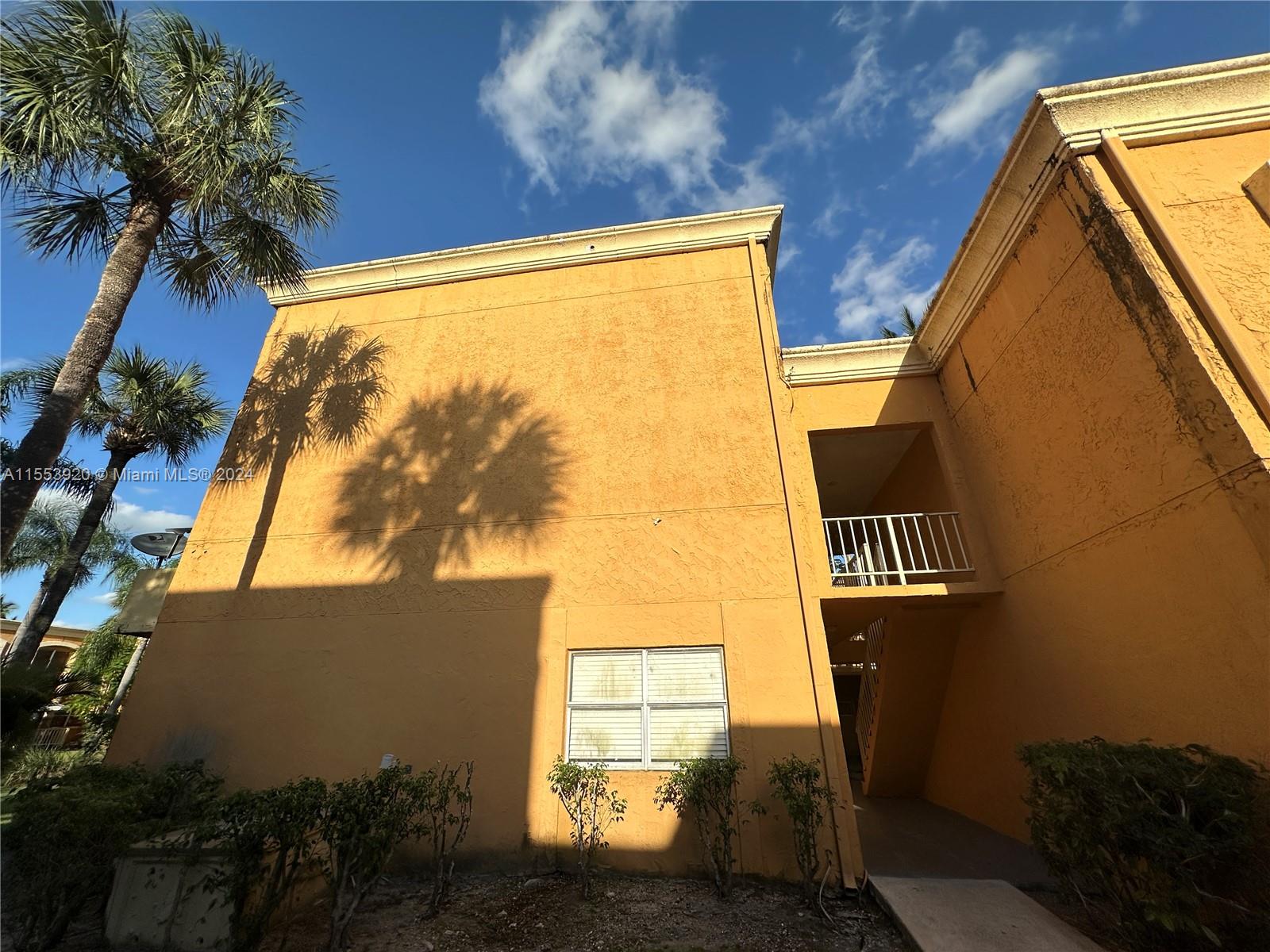 17911 NW 68th Ave O208, Hialeah, Florida 33015, 2 Bedrooms Bedrooms, ,2 BathroomsBathrooms,Residential,For Sale,17911 NW 68th Ave O208,A11553920