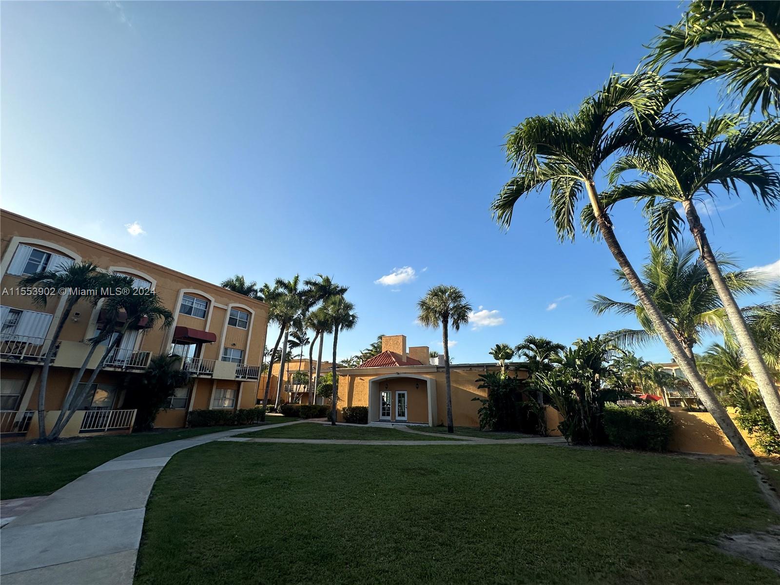 17911 NW 68th Ave O207, Hialeah, Florida 33015, 2 Bedrooms Bedrooms, ,2 BathroomsBathrooms,Residential,For Sale,17911 NW 68th Ave O207,A11553902