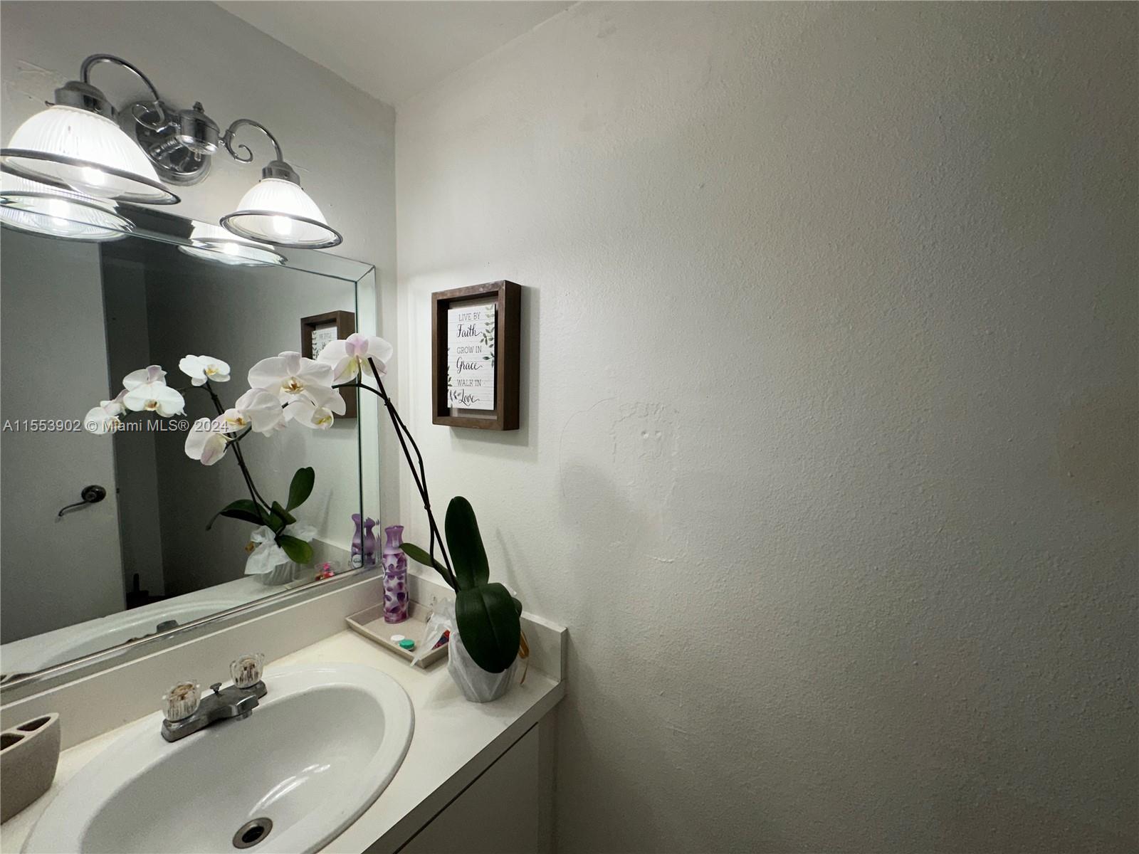 17911 NW 68th Ave O207, Hialeah, Florida 33015, 2 Bedrooms Bedrooms, ,2 BathroomsBathrooms,Residential,For Sale,17911 NW 68th Ave O207,A11553902