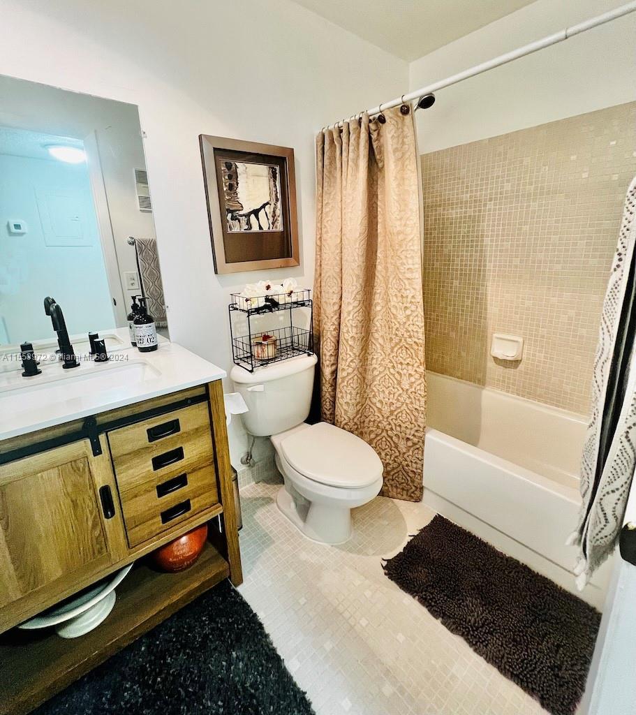 9743 W Mcnab Rd 209, Tamarac, Florida 33321, 2 Bedrooms Bedrooms, ,2 BathroomsBathrooms,Residential,For Sale,9743 W Mcnab Rd 209,A11553972