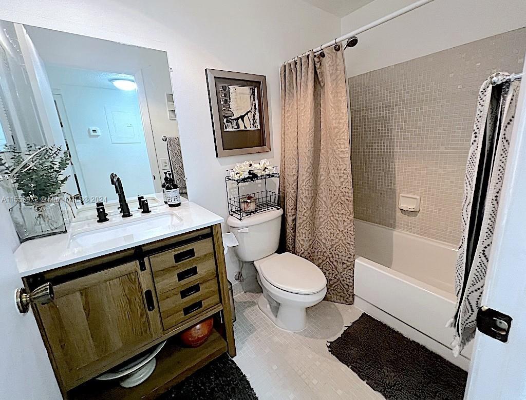 9743 W Mcnab Rd 209, Tamarac, Florida 33321, 2 Bedrooms Bedrooms, ,2 BathroomsBathrooms,Residential,For Sale,9743 W Mcnab Rd 209,A11553972