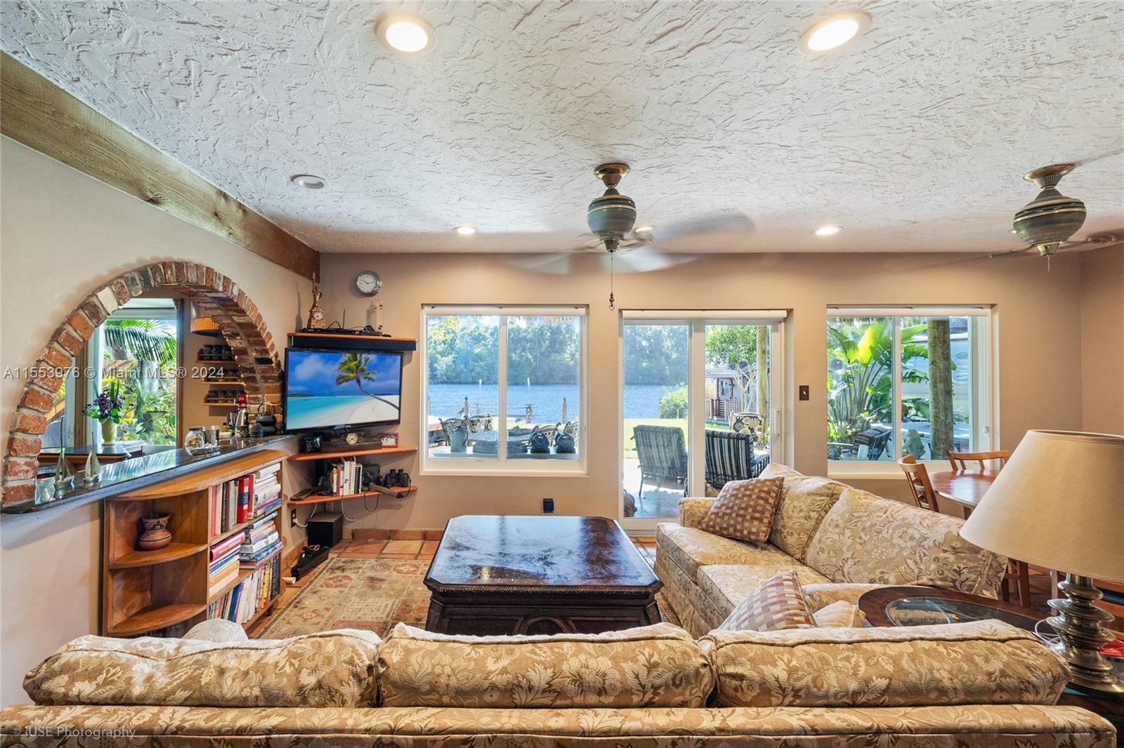 117 N 31st Ave, Hollywood, Florida 33021, 3 Bedrooms Bedrooms, ,2 BathroomsBathrooms,Residential,For Sale,117 N 31st Ave,A11553976