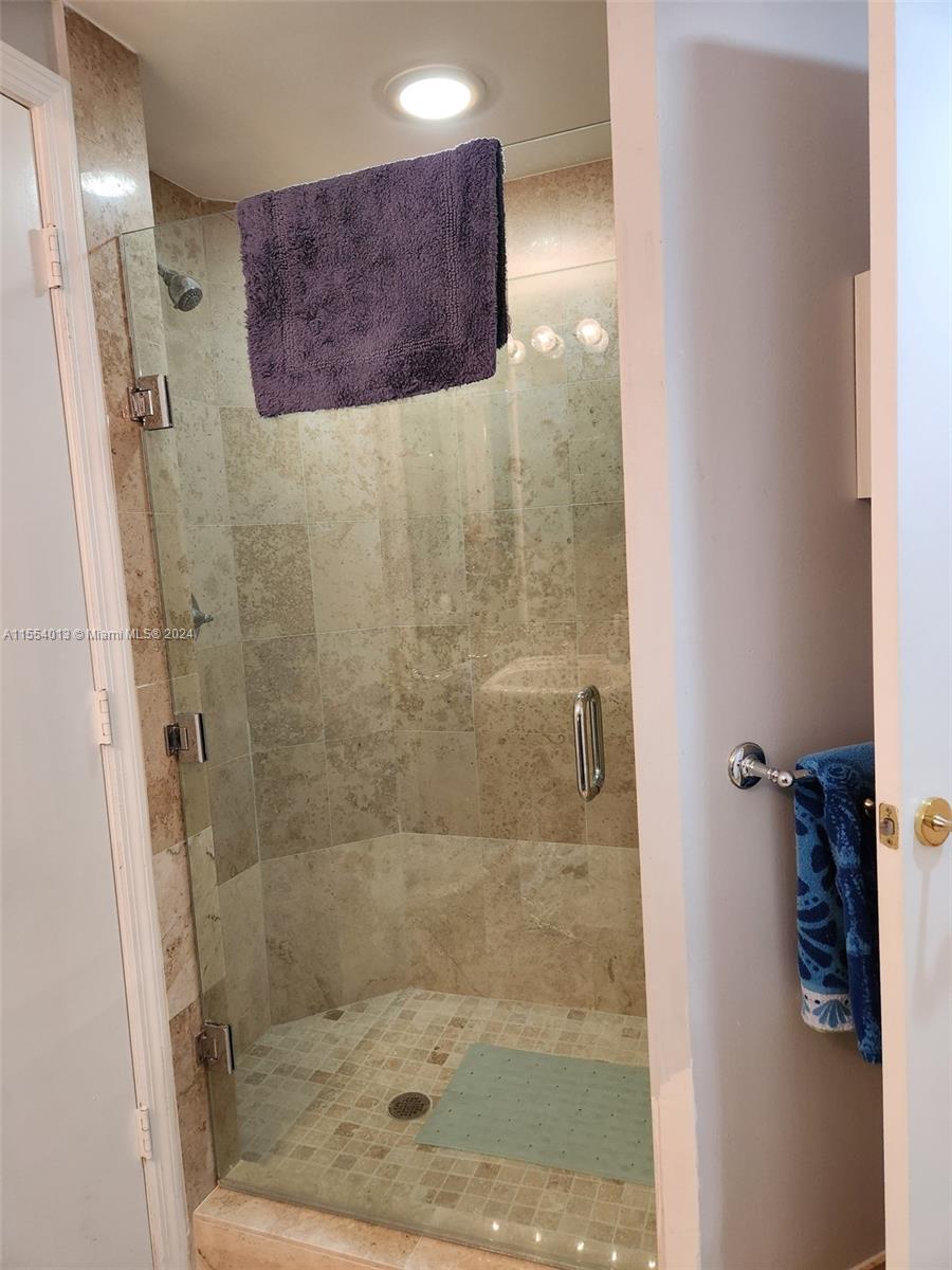 4779 Collins Ave 2506, Miami Beach, Florida 33140, 1 Bedroom Bedrooms, ,2 BathroomsBathrooms,Residential,For Sale,4779 Collins Ave 2506,A11554013