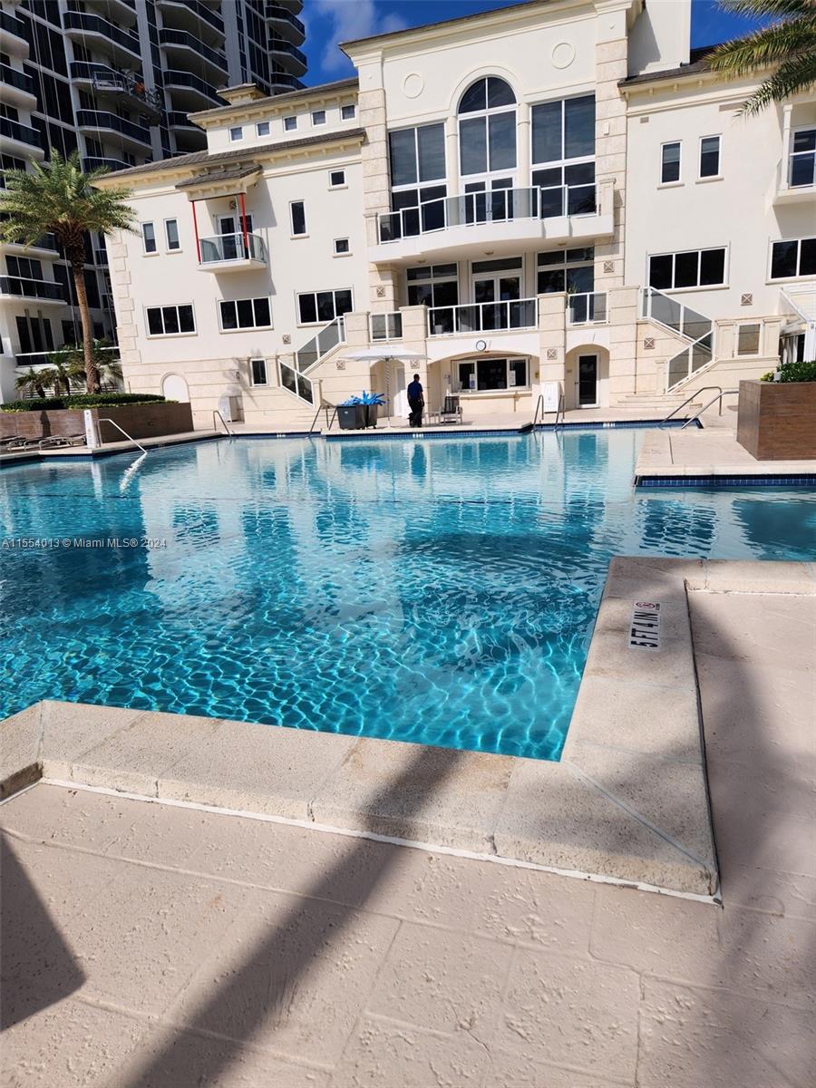 4779 Collins Ave 2506, Miami Beach, Florida 33140, 1 Bedroom Bedrooms, ,2 BathroomsBathrooms,Residential,For Sale,4779 Collins Ave 2506,A11554013