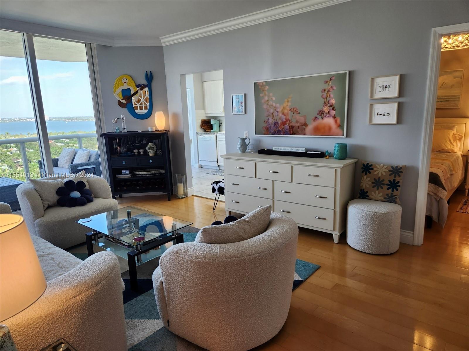 4779 Collins Ave 2506, Miami Beach, Florida 33140, 1 Bedroom Bedrooms, ,2 BathroomsBathrooms,Residential,For Sale,4779 Collins Ave 2506,A11554013