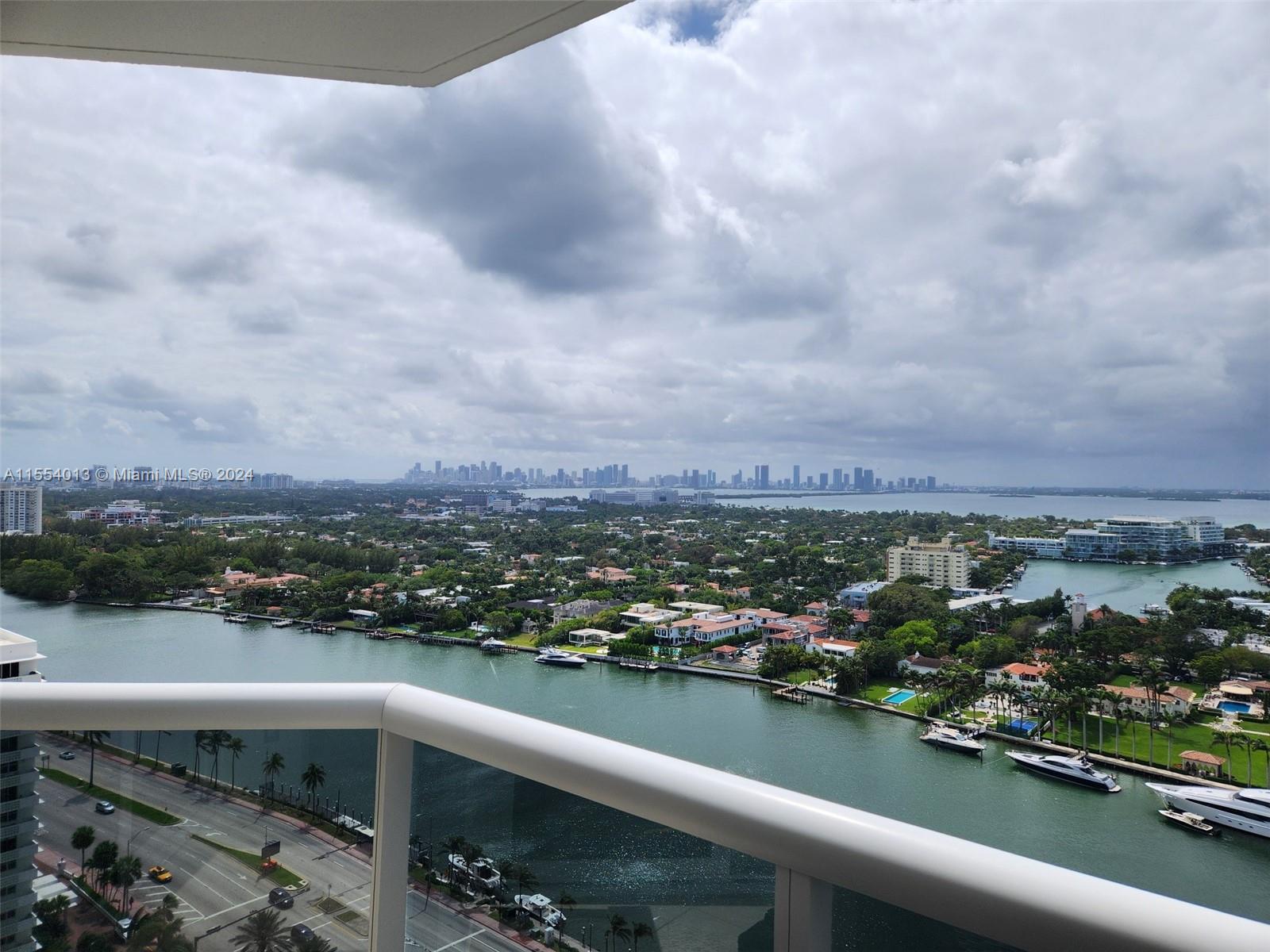 4779 Collins Ave 2506, Miami Beach, Florida 33140, 1 Bedroom Bedrooms, ,2 BathroomsBathrooms,Residential,For Sale,4779 Collins Ave 2506,A11554013