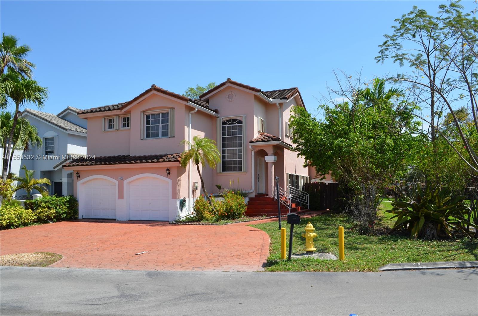 5025 SW 154th Ave  For Sale A11553532, FL