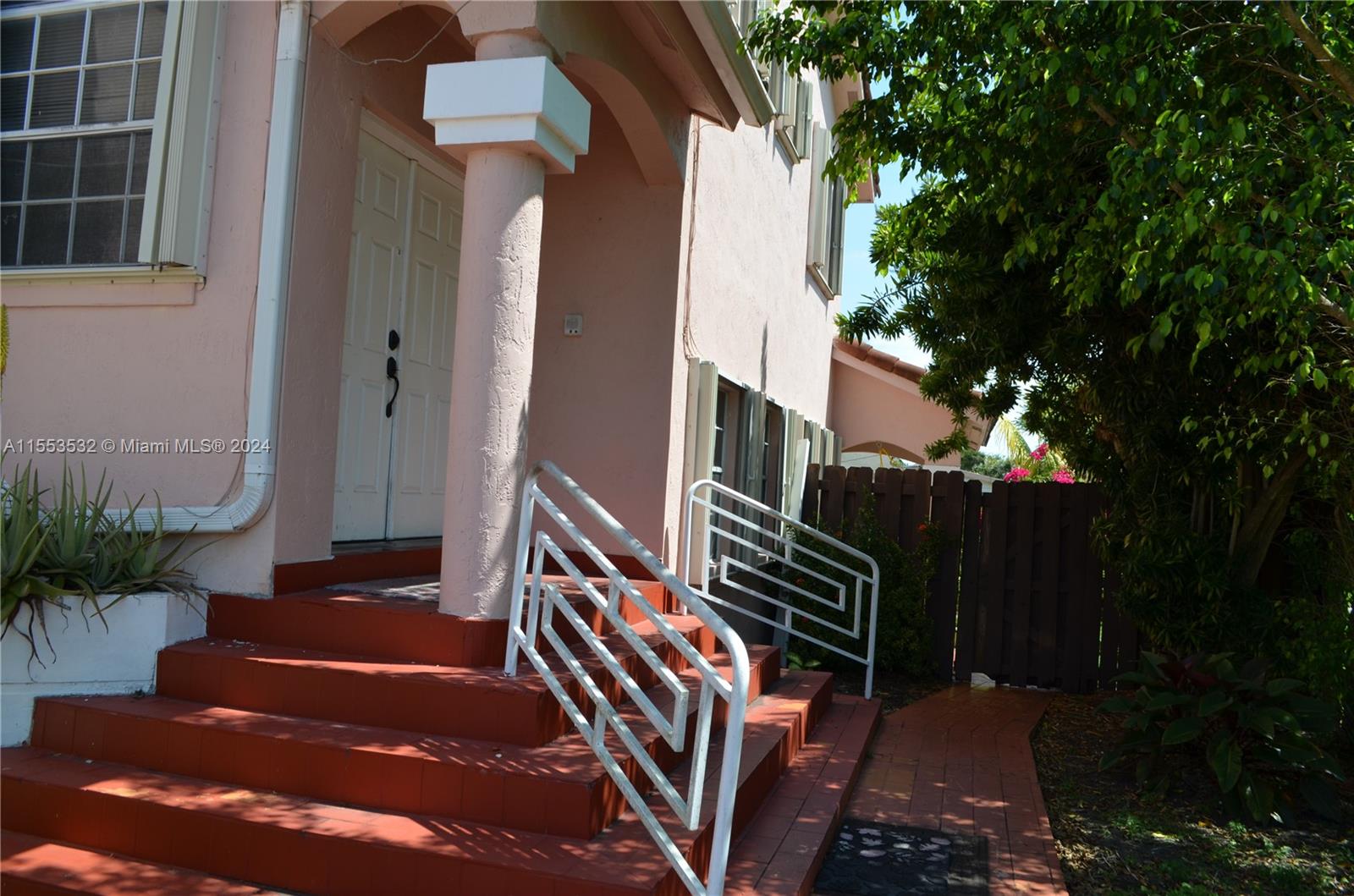 5025 SW 154th Ave, Miami, Florida 33185, 5 Bedrooms Bedrooms, ,4 BathroomsBathrooms,Residential,For Sale,5025 SW 154th Ave,A11553532