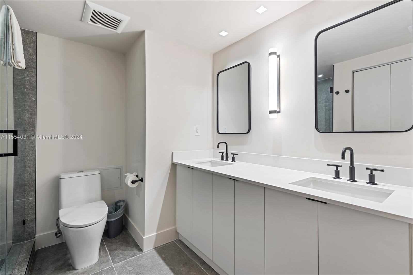 2301 Collins Ave 1034, Miami Beach, Florida 33139, 1 Bedroom Bedrooms, ,1 BathroomBathrooms,Residential,For Sale,2301 Collins Ave 1034,A11554031