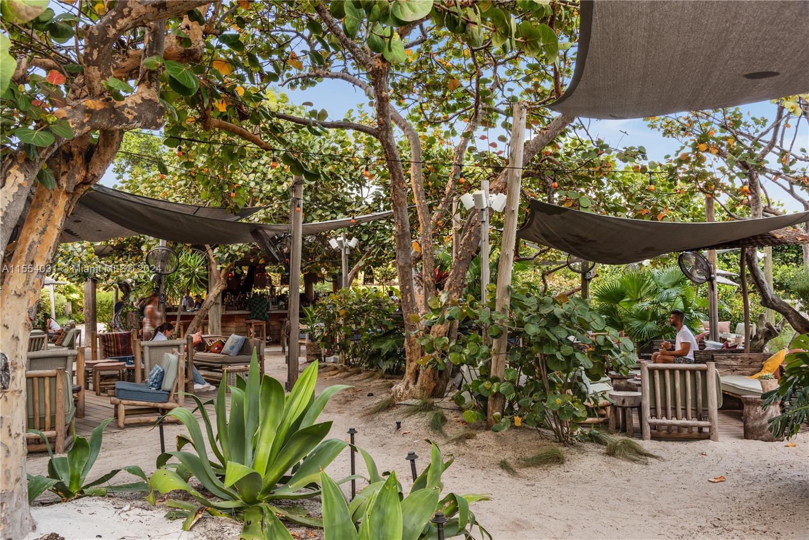 2301 Collins Ave 1034, Miami Beach, Florida 33139, 1 Bedroom Bedrooms, ,1 BathroomBathrooms,Residential,For Sale,2301 Collins Ave 1034,A11554031