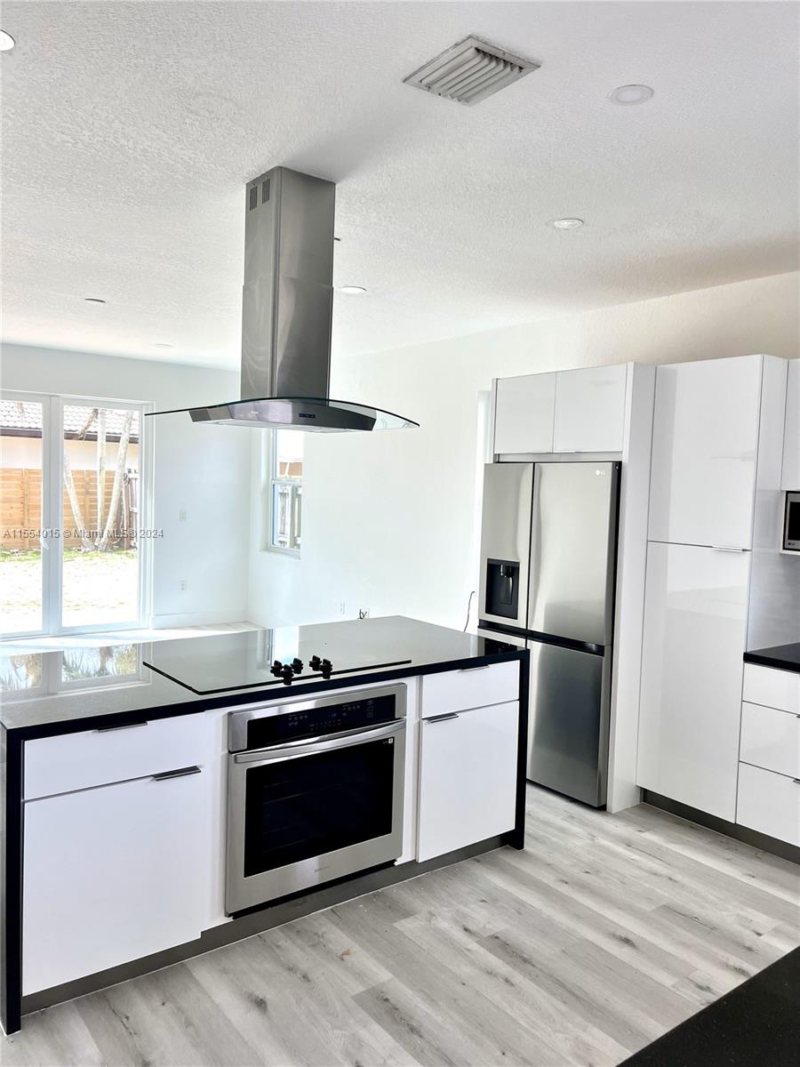 Miami, Florida 33185, 4 Bedrooms Bedrooms, ,3 BathroomsBathrooms,Residential,For Sale,A11554015