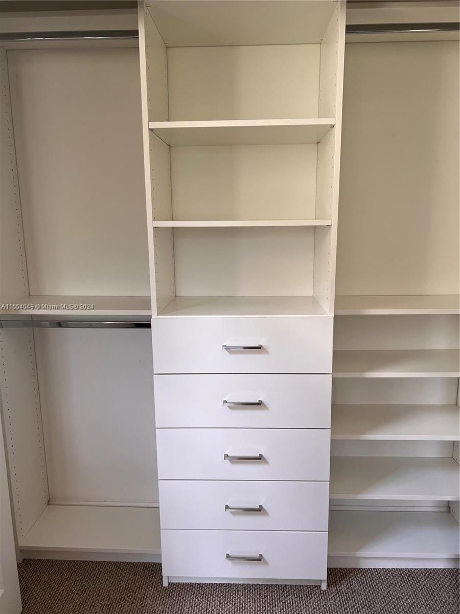 10260 NW 70th Ter 10260, Doral, Florida 33178, 3 Bedrooms Bedrooms, ,2 BathroomsBathrooms,Residential,For Sale,10260 NW 70th Ter 10260,A11554049